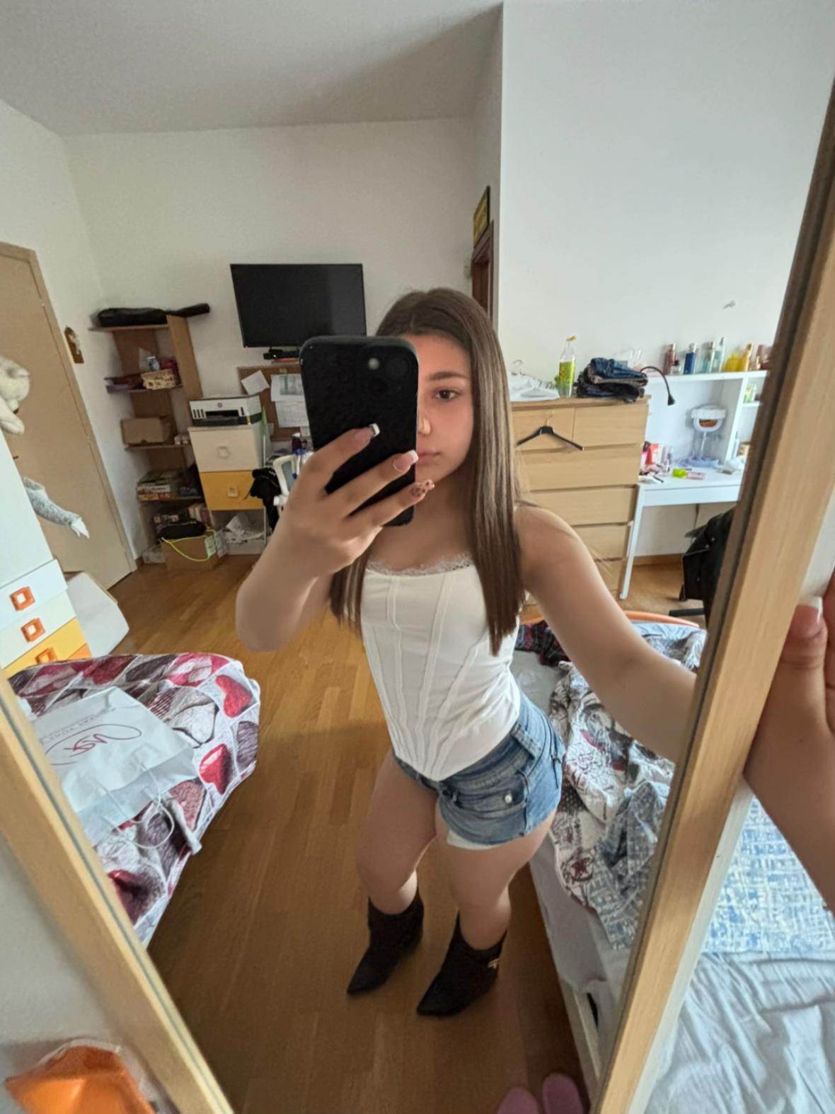 @__alessiaa_