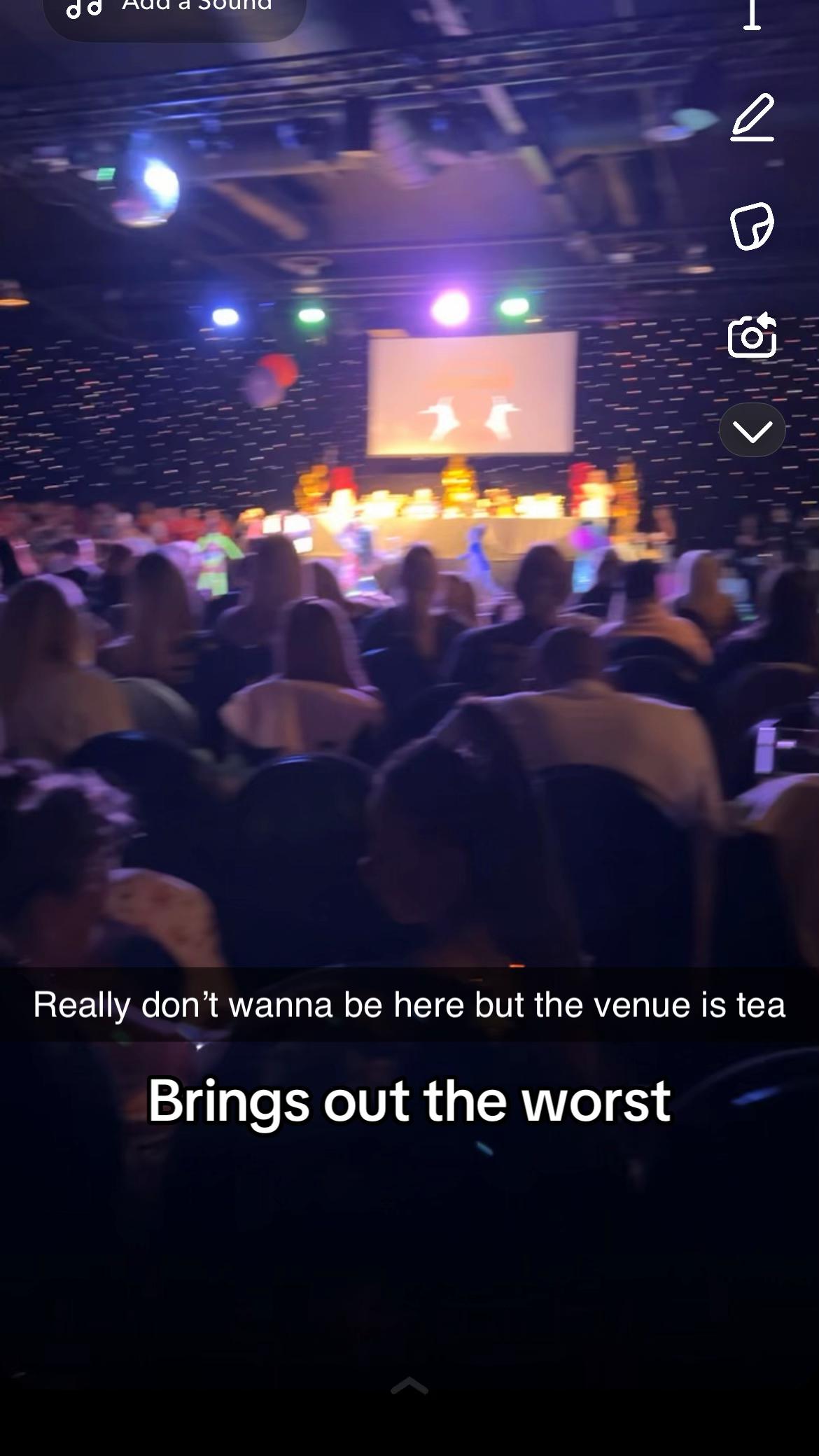 @evieeeee