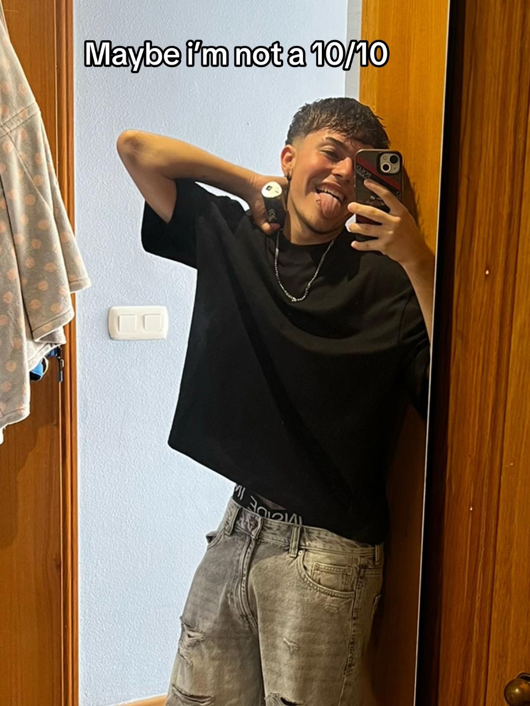 @𝕮𝖍𝖆𝖘𝖊