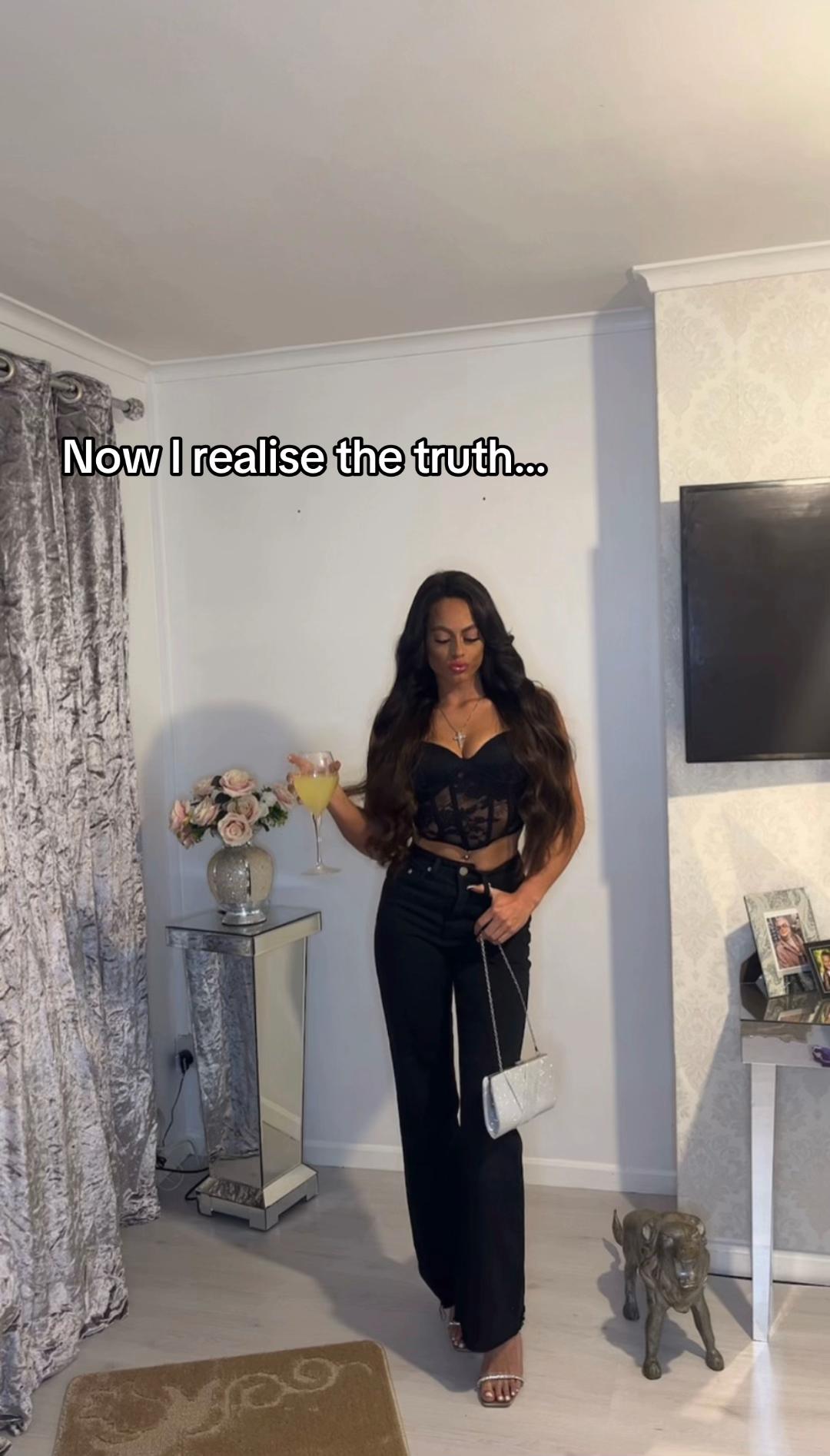@lacesmith.x