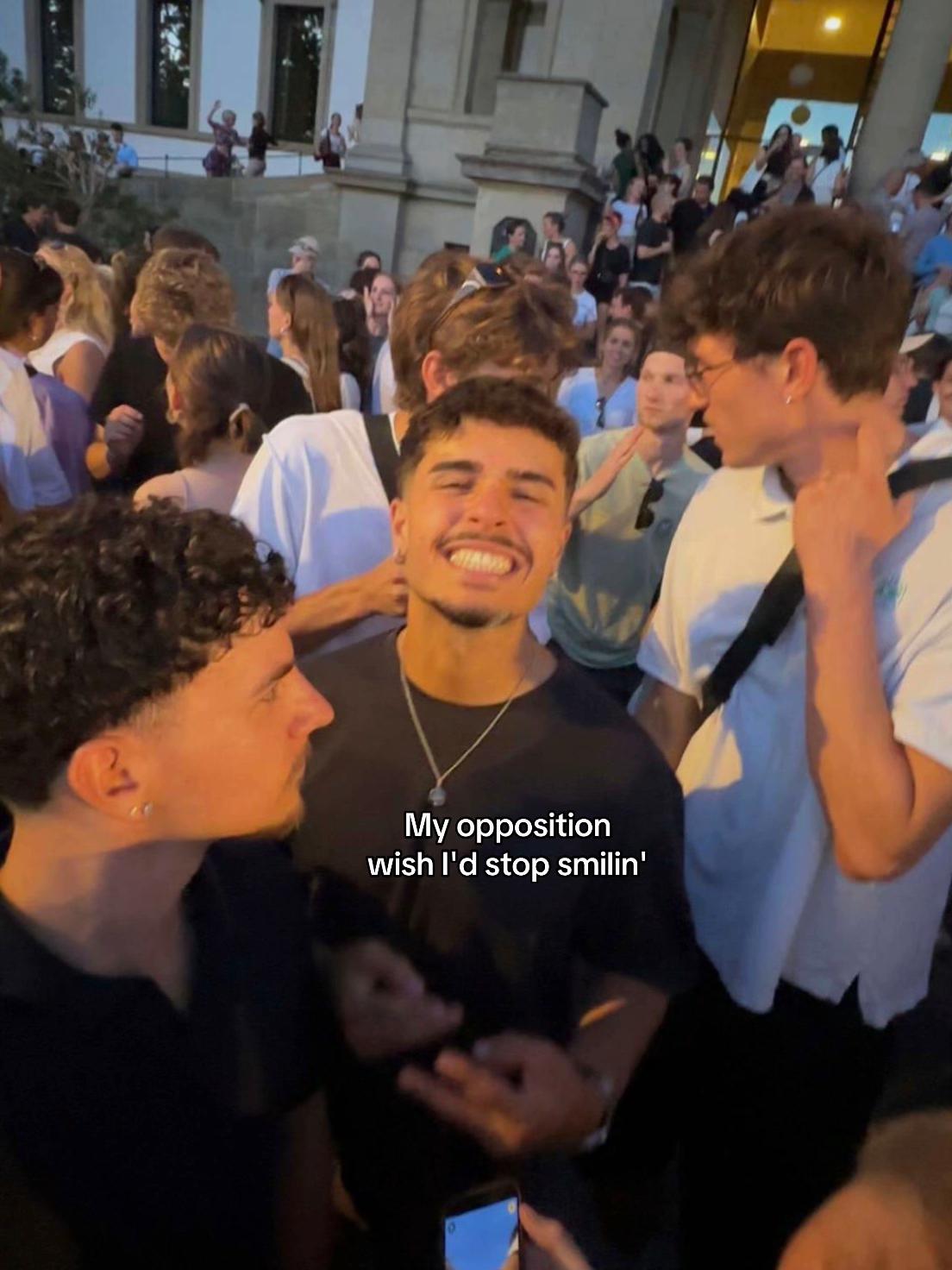 @sandro