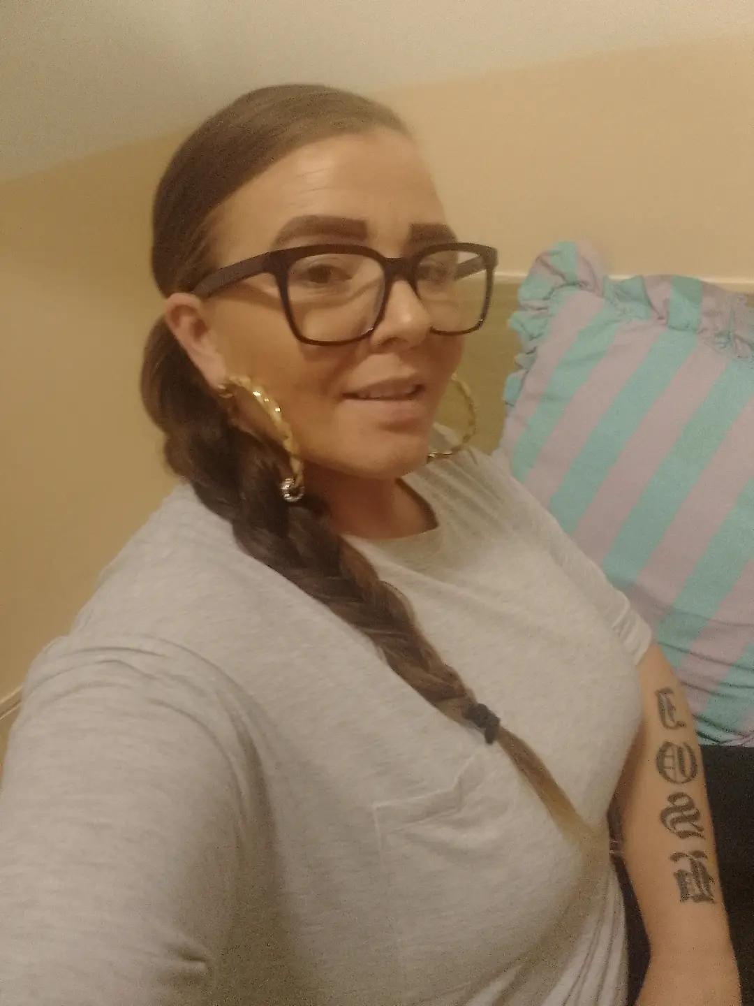 @annielizzybee1992