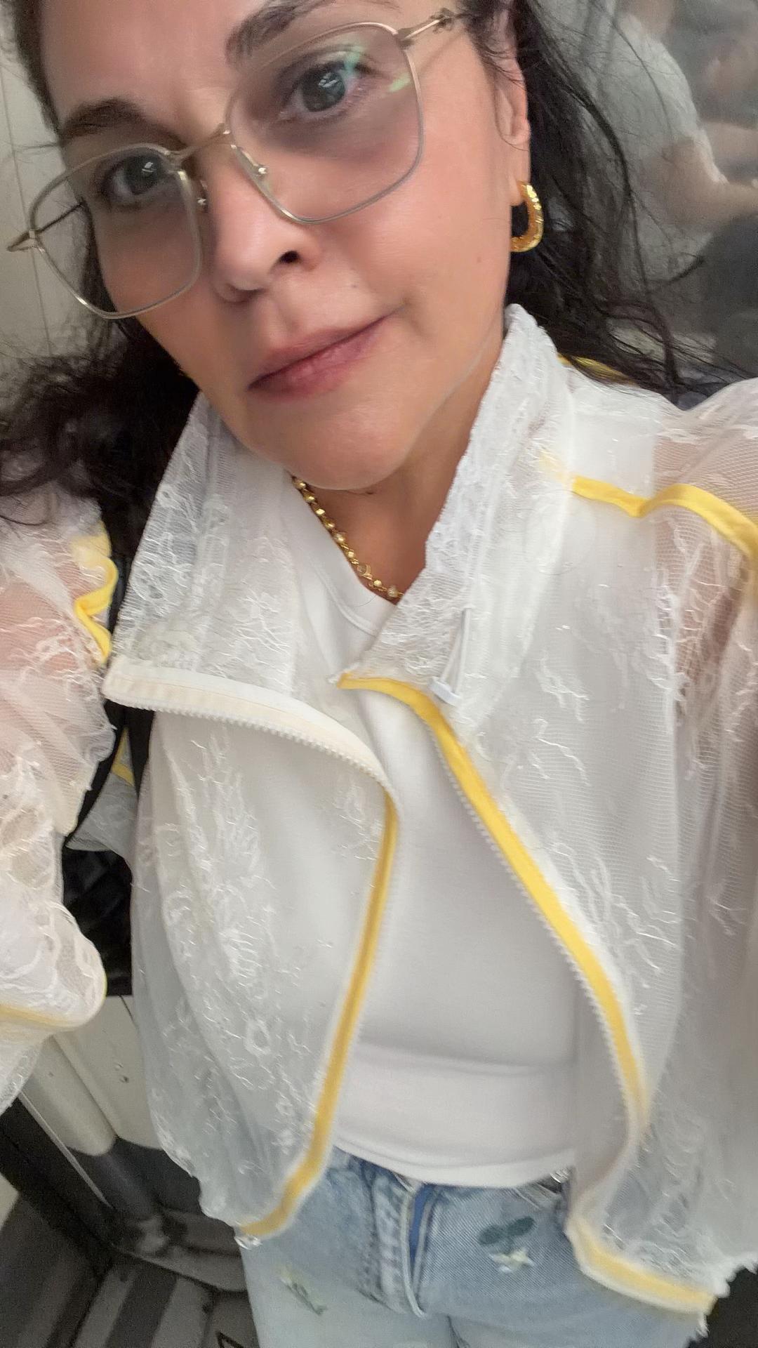 @Linda Mendez-Lasko