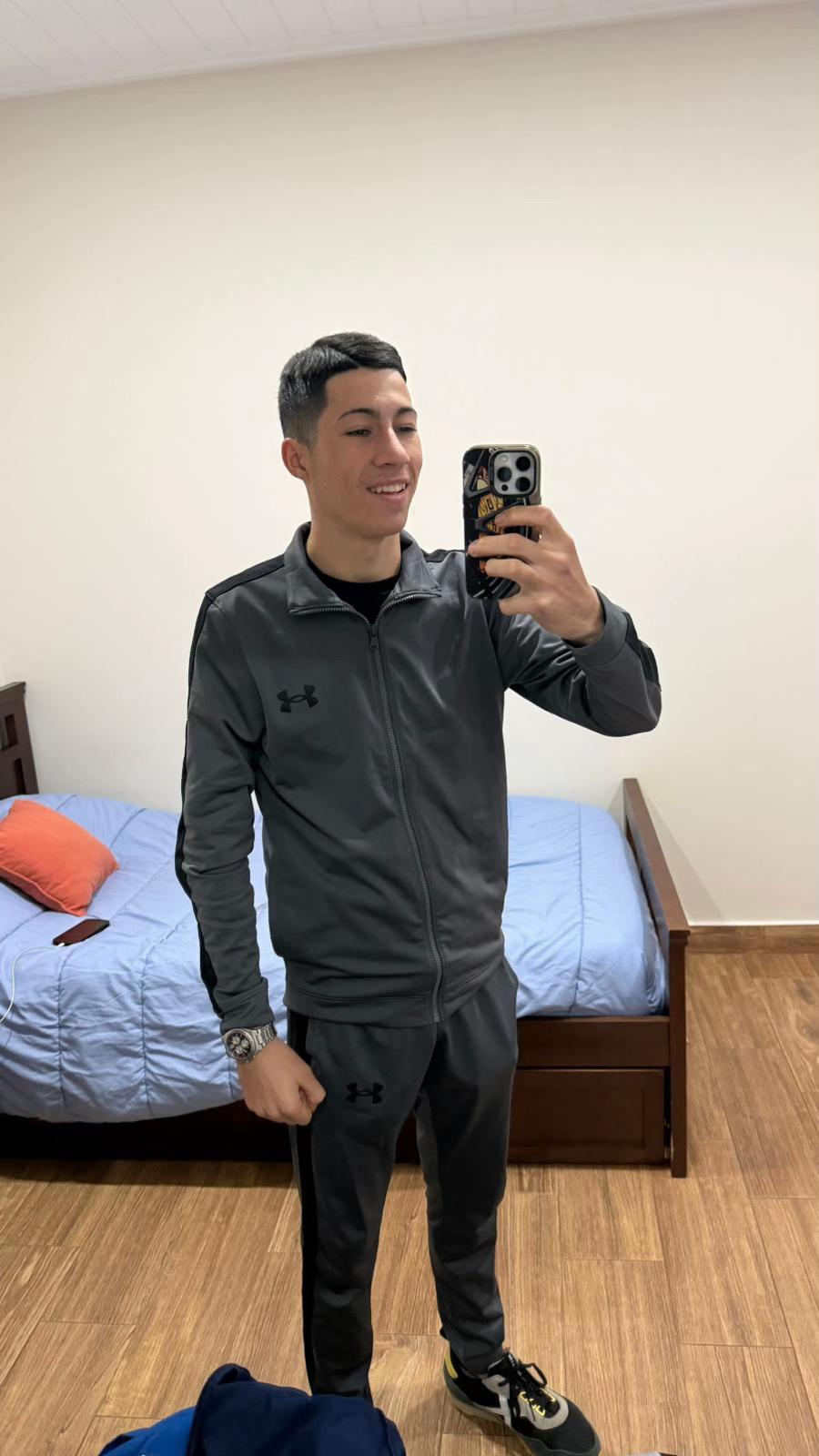 @Adri&aacute;n