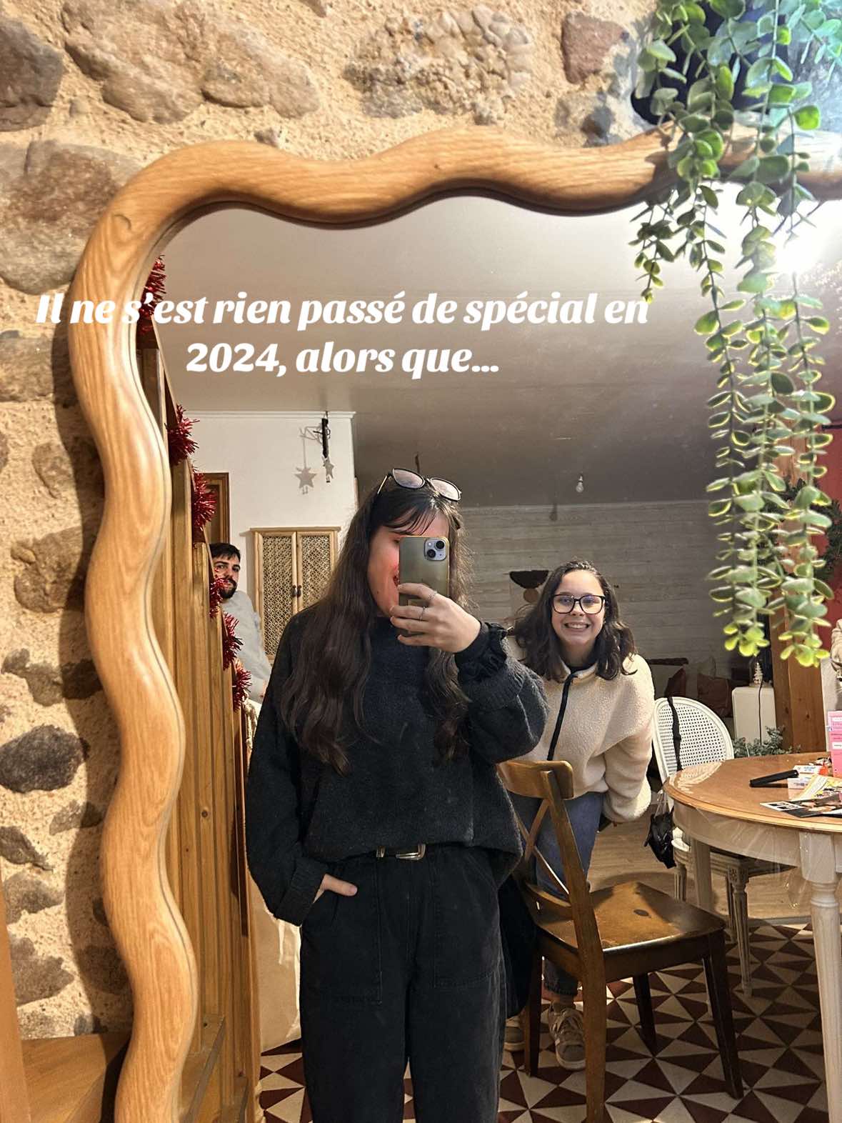 @L&eacute;a