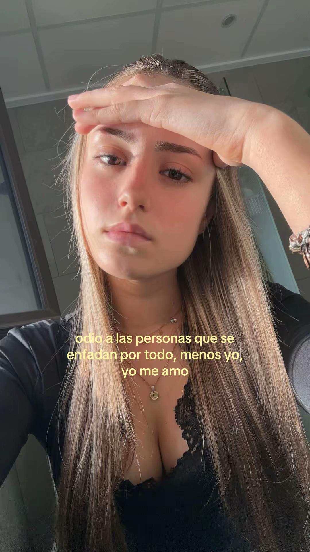 @luciialuuqueee_