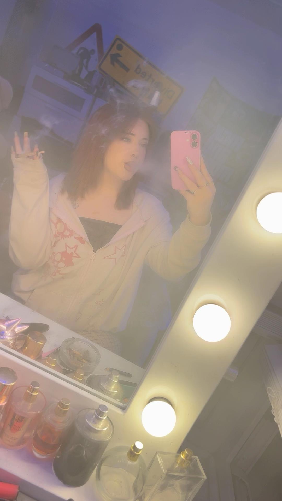 @️