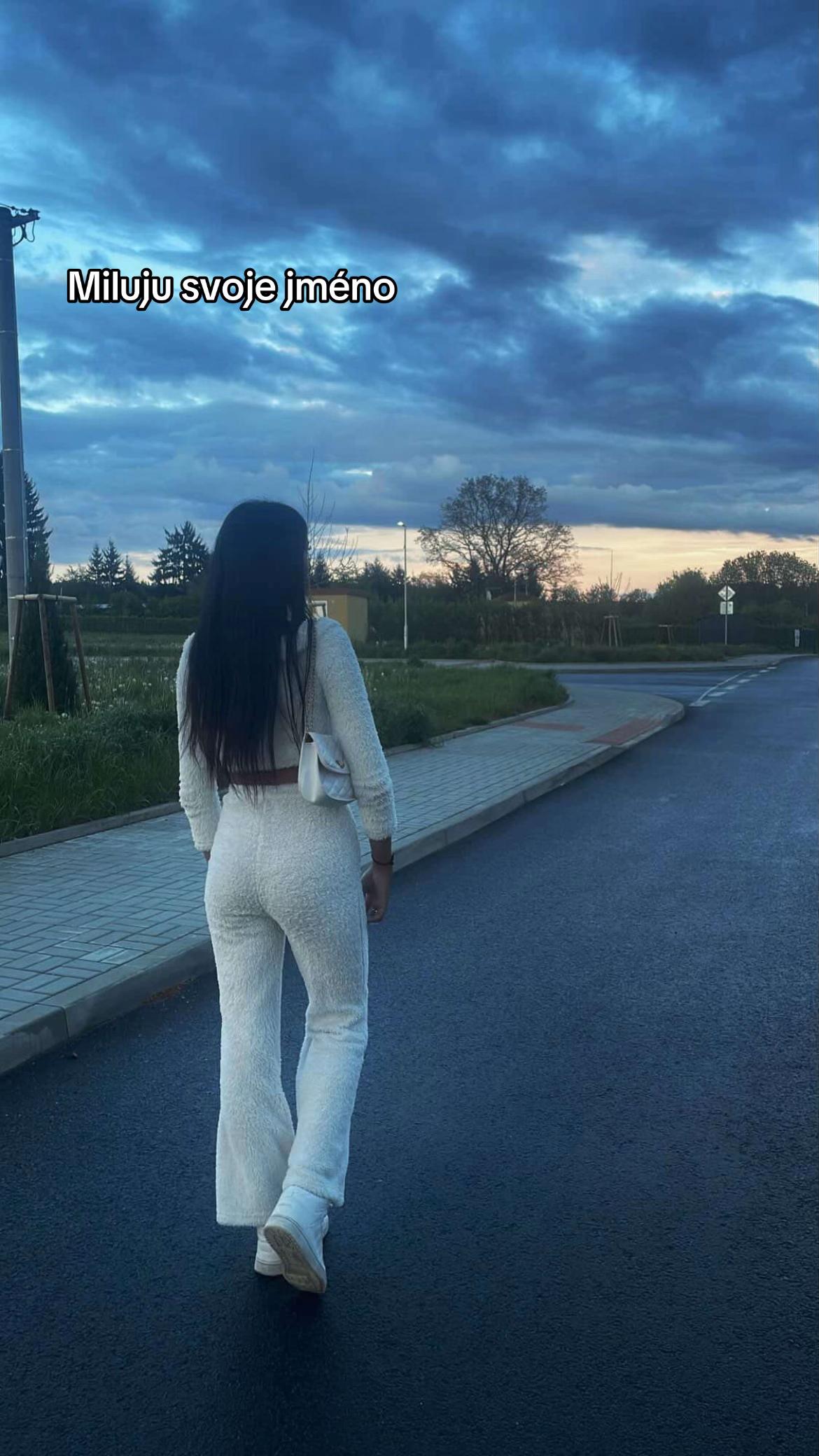 @𝒩𝒶𝓃𝓎𝓃𝒶$𝒩𝒶𝓉𝒶𝓁
