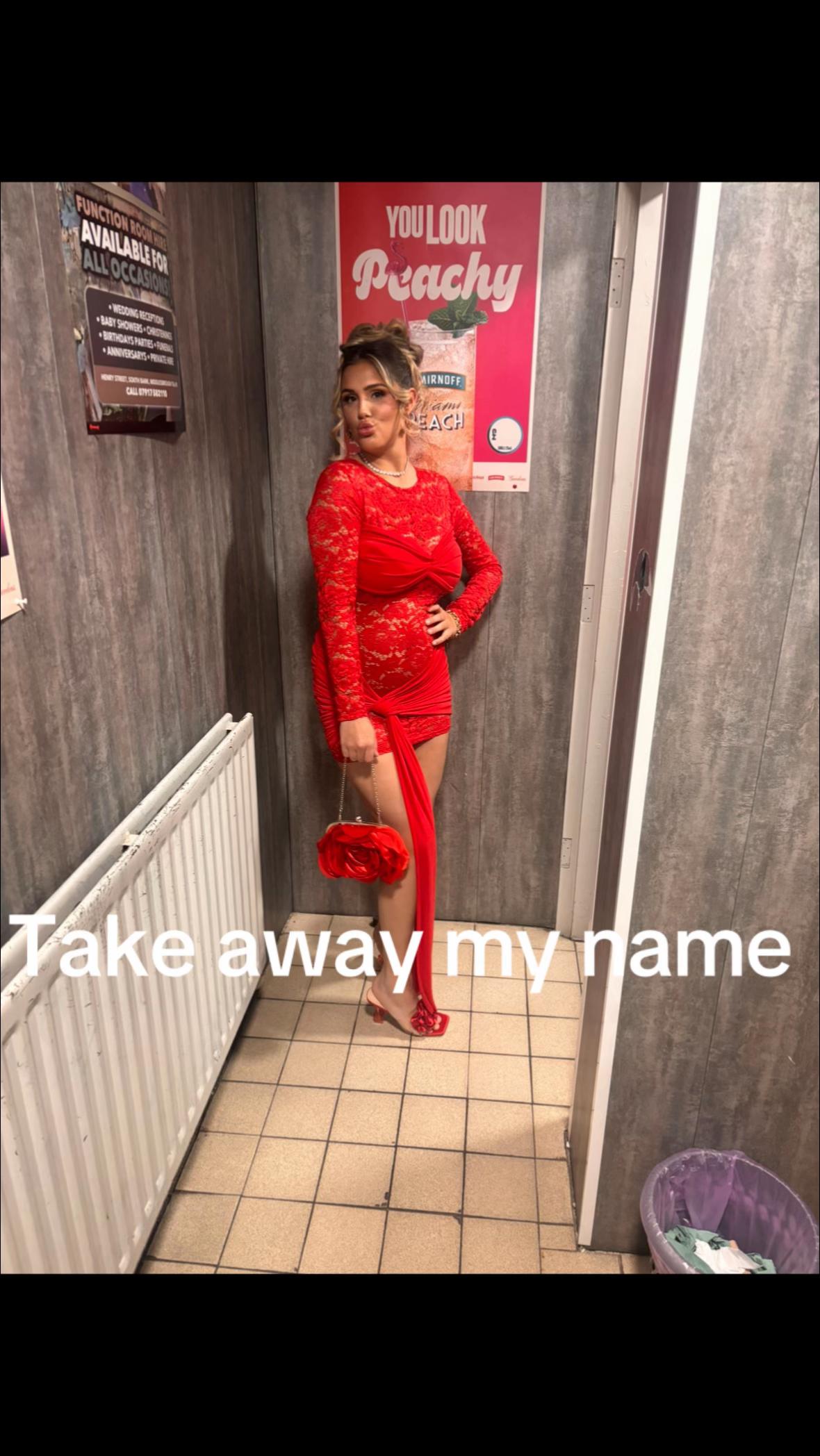 @kelseycarrollxox