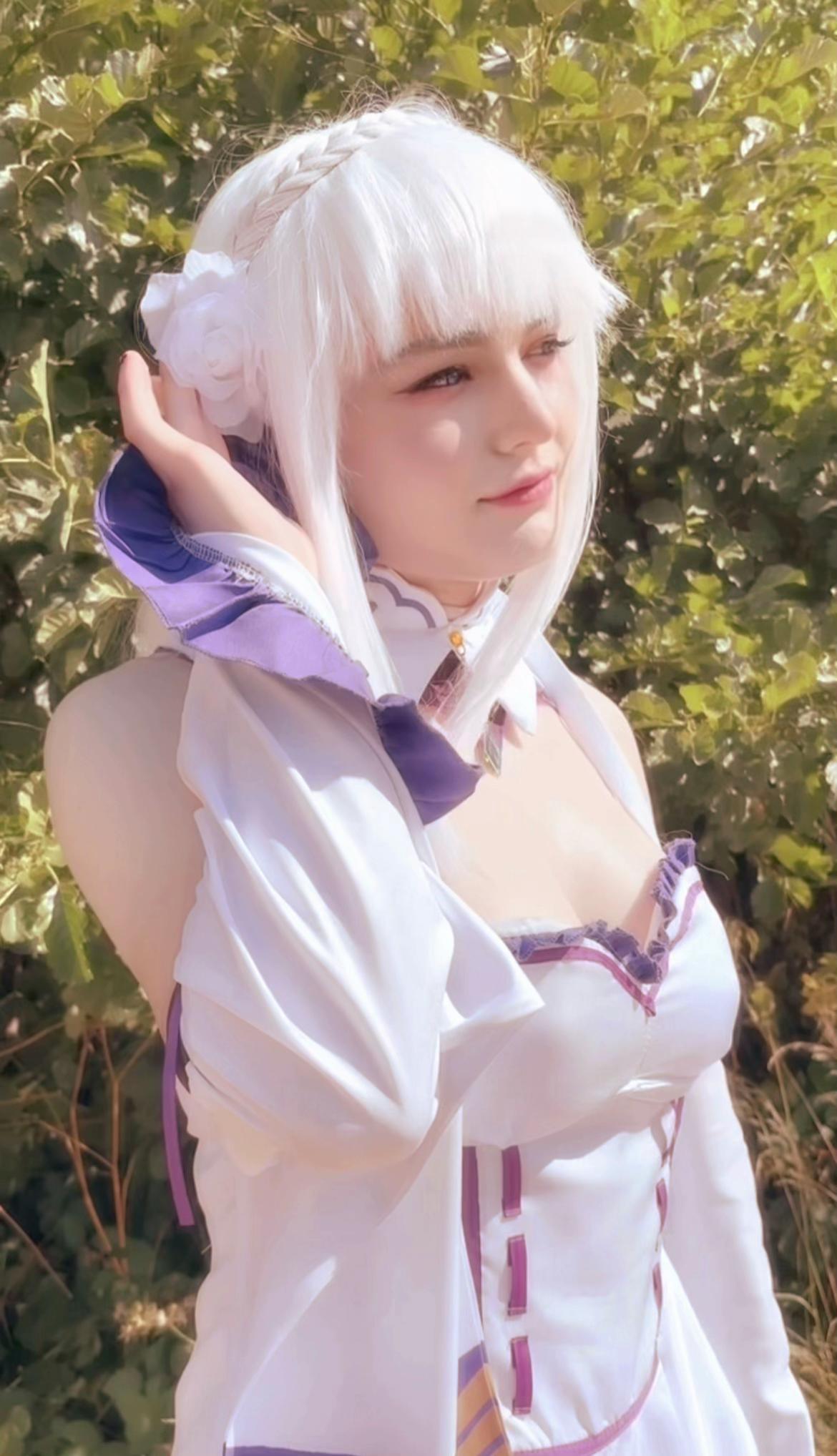 @bizzlebycos