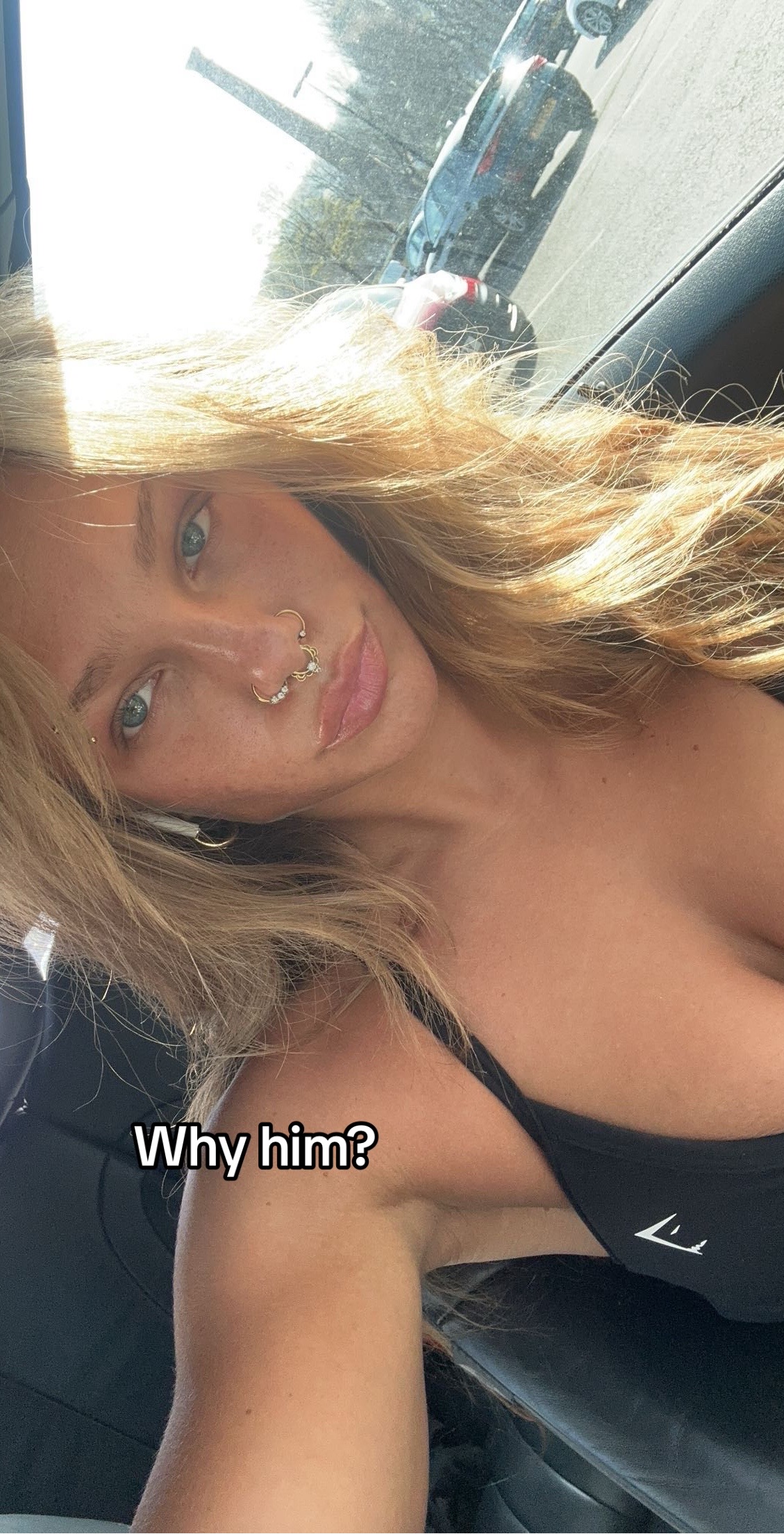 @hotgirlhelpline