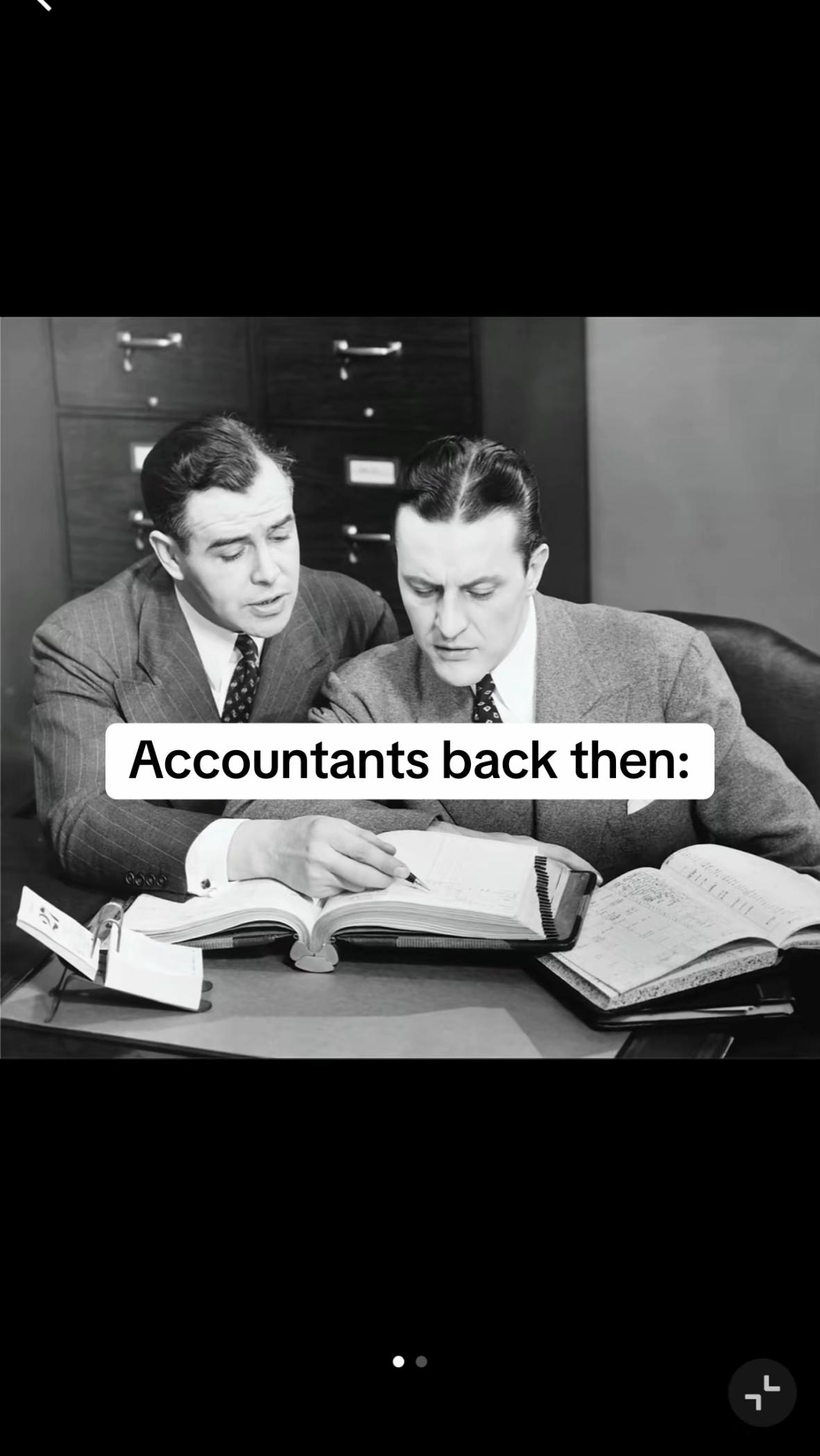 @Julia | Finance & Fly Sh*t