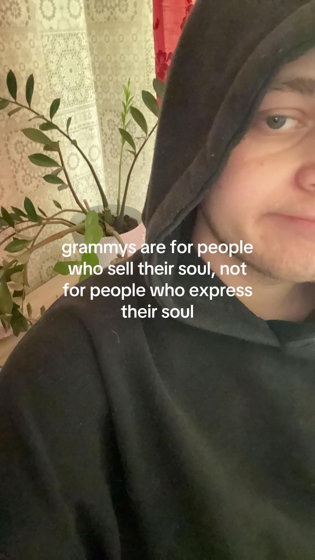 @⠀