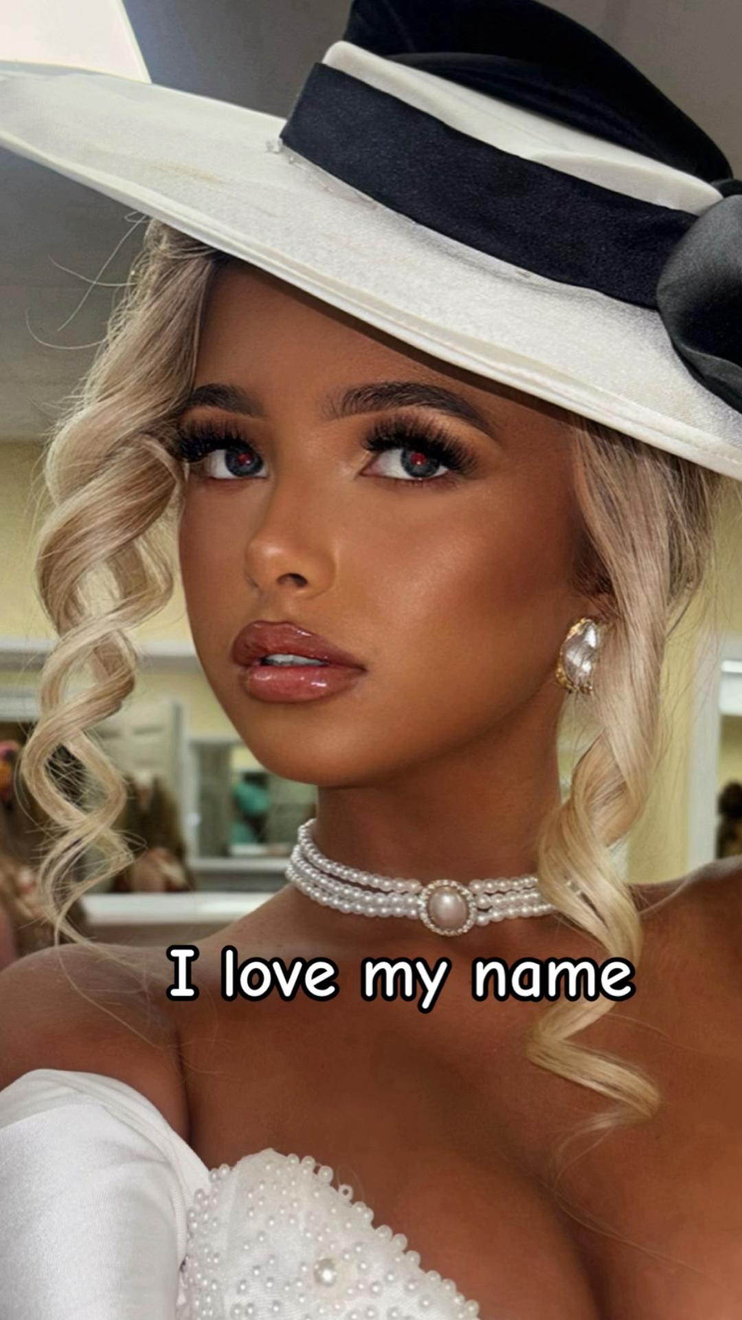 @Scarlett - Quinn