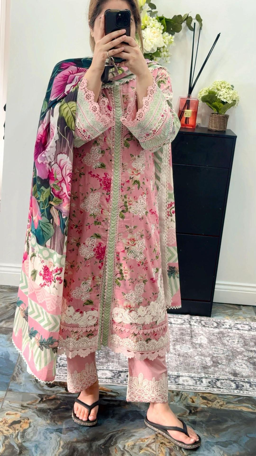 @SahibaDewsburyOfficial🇬🇧