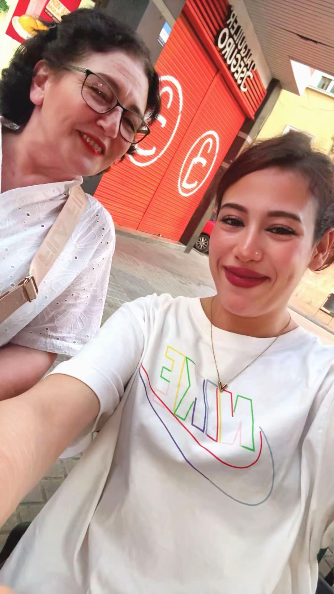 @Salma esselmani