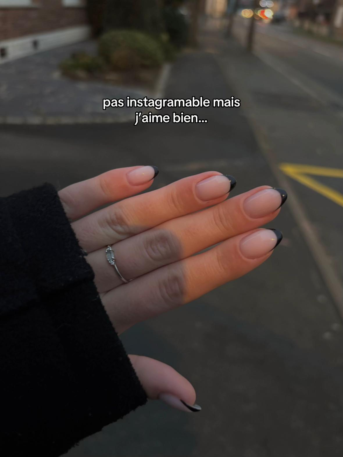 @rosalie ᥫ᭡