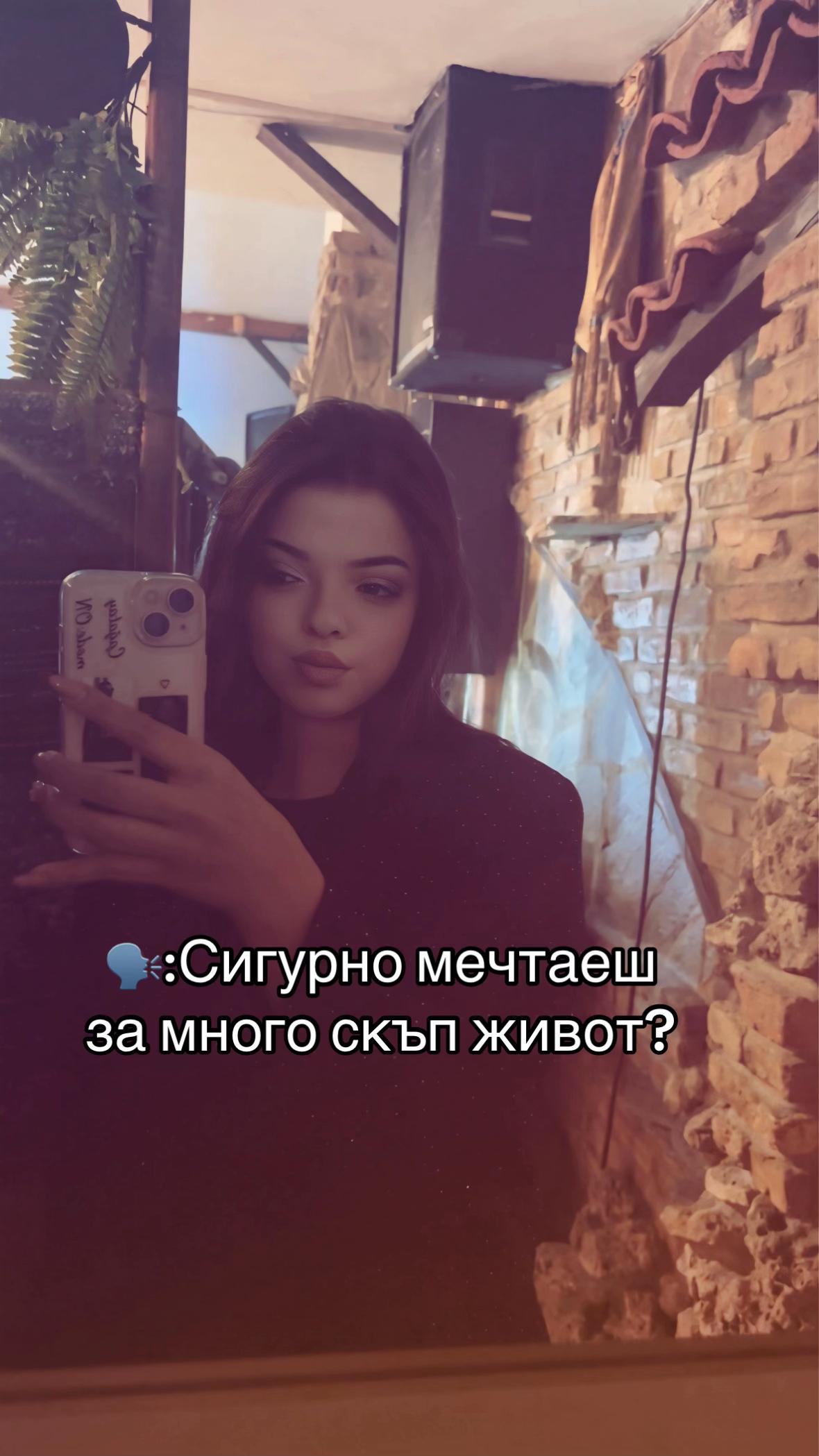 @𝒜𝓃𝒾𝒸𝒽𝓀𝒶🎀🤍🧸