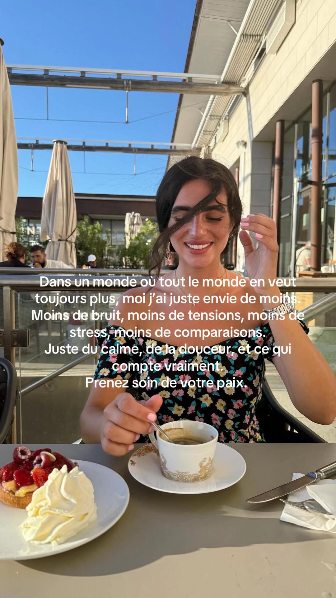 @Zozoliina