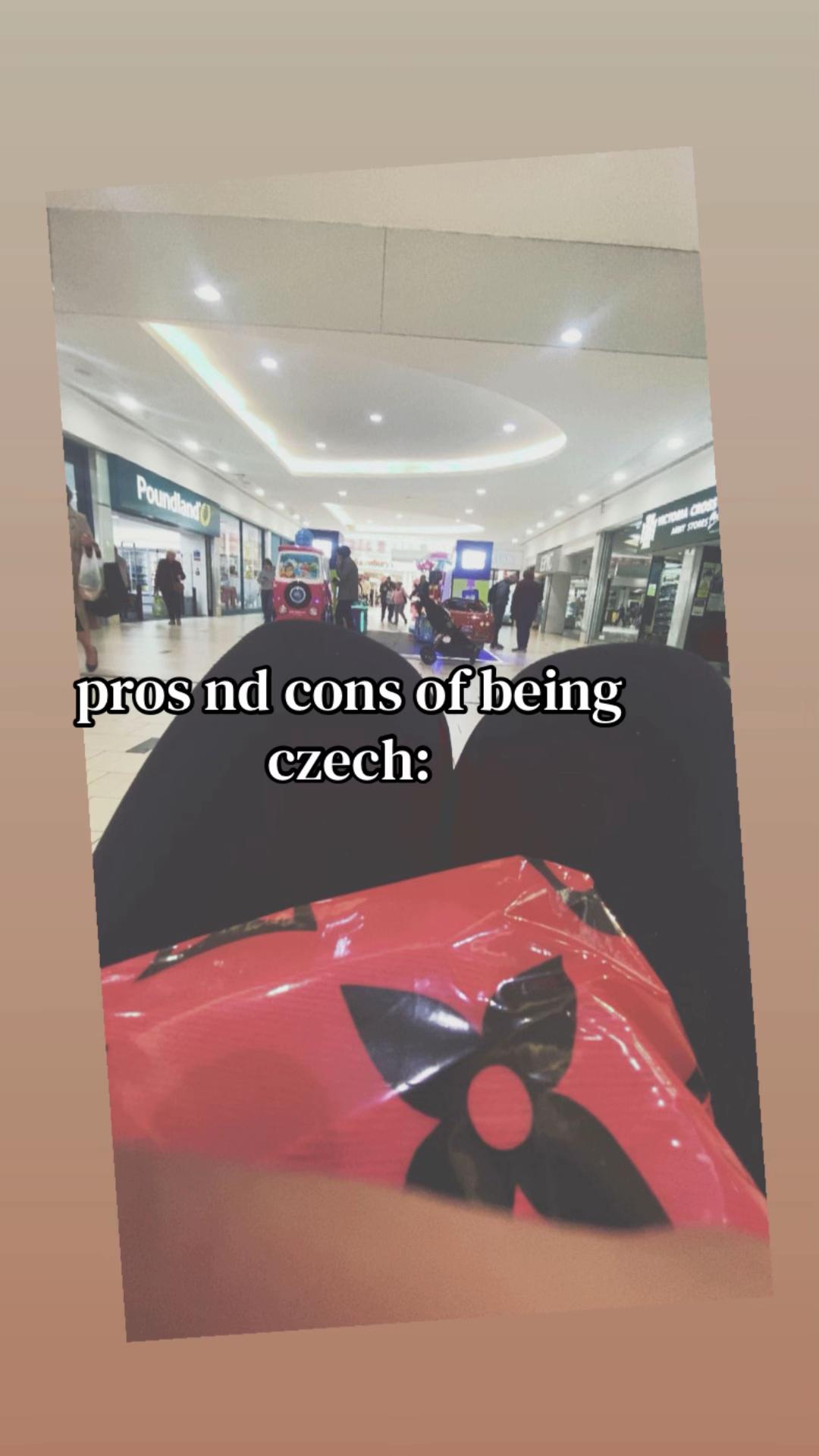 @𝐋𝐮𝐜𝐲 ᥫ᭡.