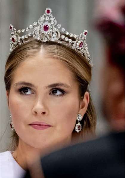 @Euro royalty👑