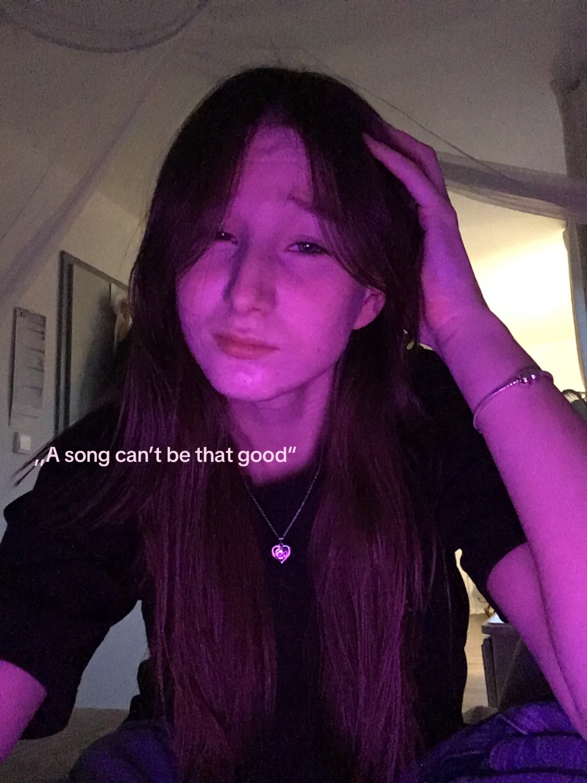 @👩🏽&zwj;❤️&zwj;💋&zwj;👩🏽