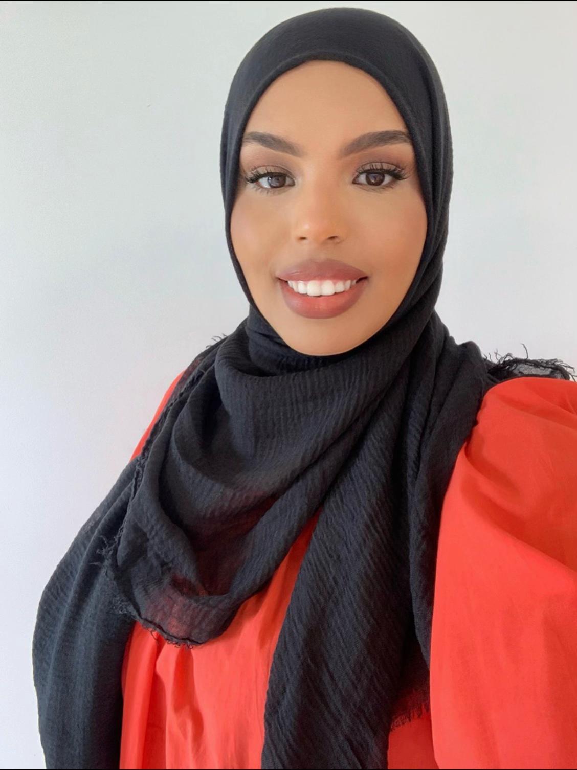 @Aisha🧸