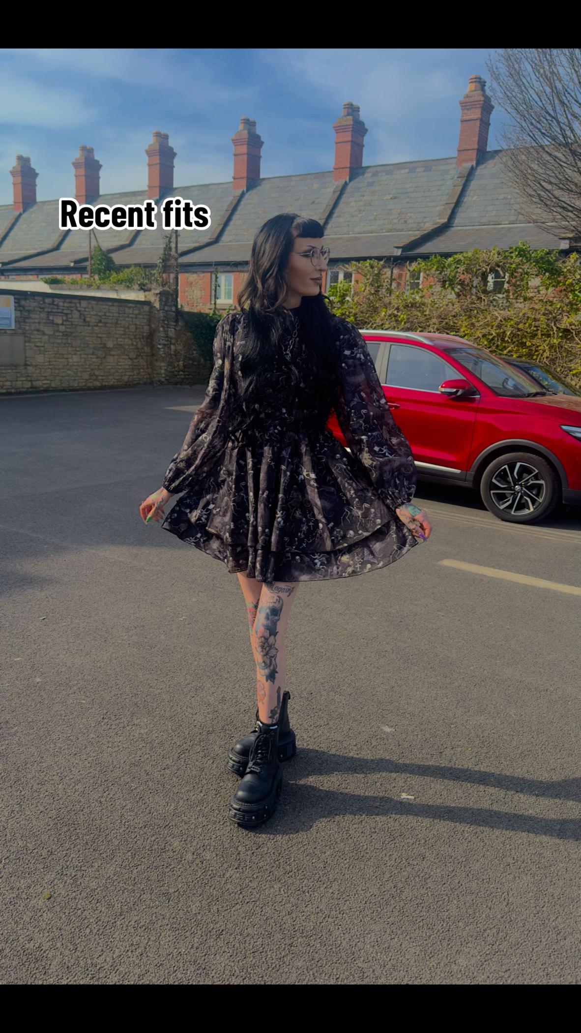 @𝕮𝖍𝖑𝖔𝖊 🖤