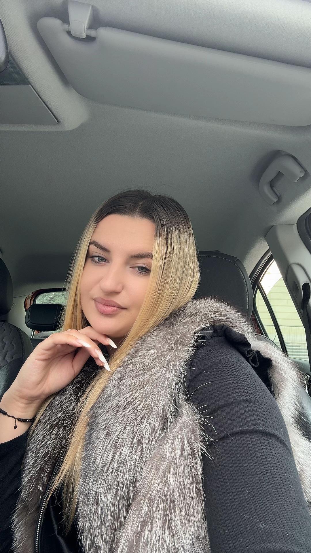 @Iuliaaaa_17