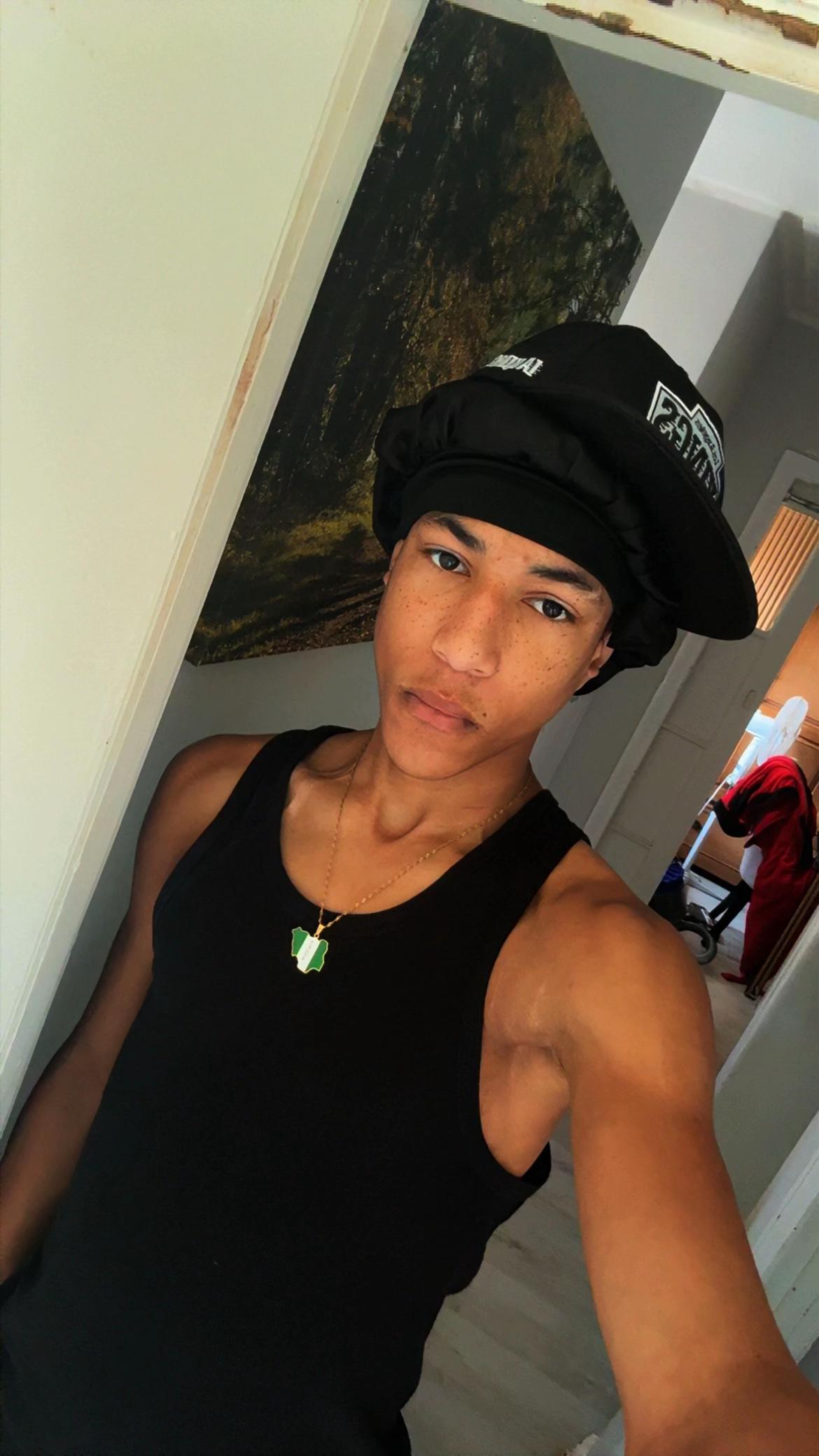 @itzjnthxn