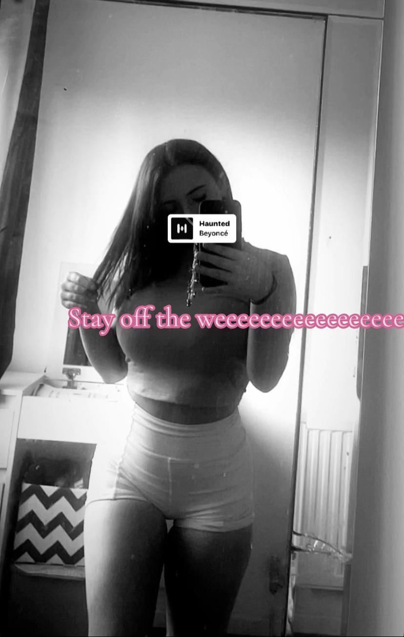 @alexabrookexoxo
