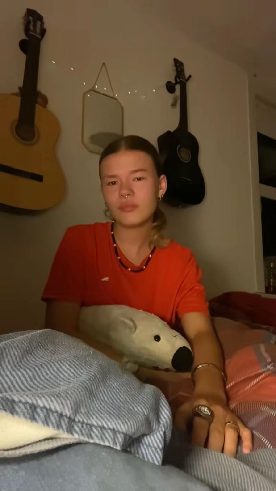 @Eva