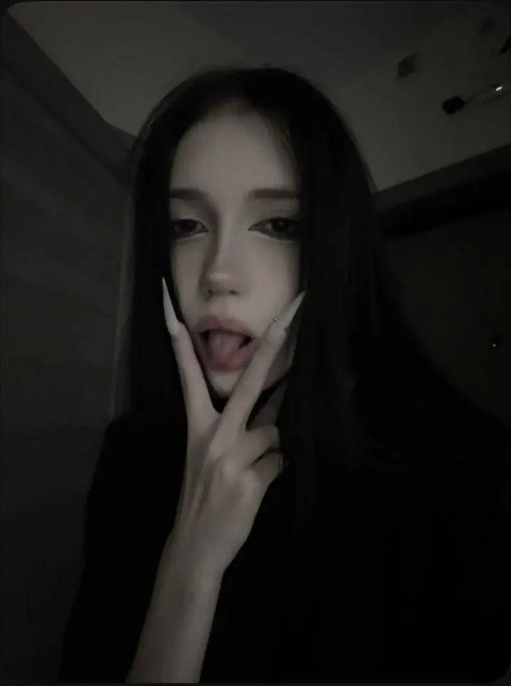 @꧁𓆩Elisa Von Ataraxia9976𓆪