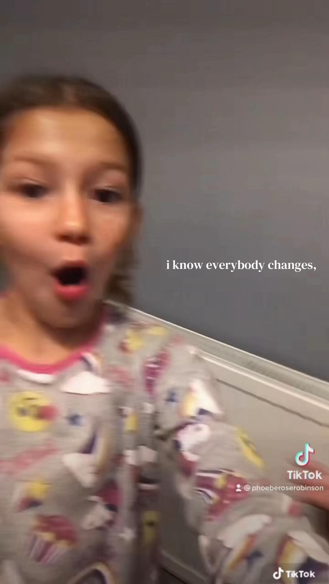 @phoebespam75