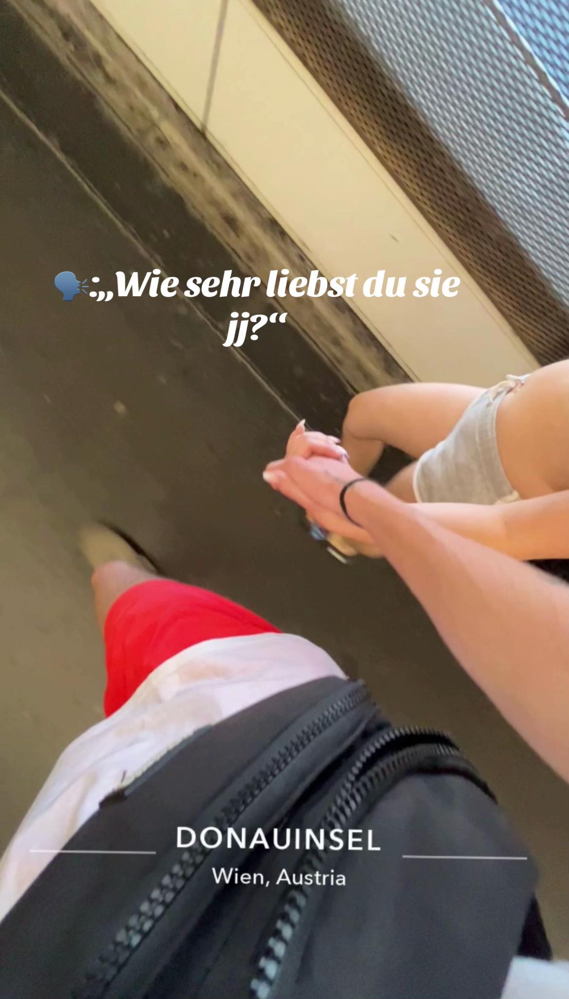 @JJ