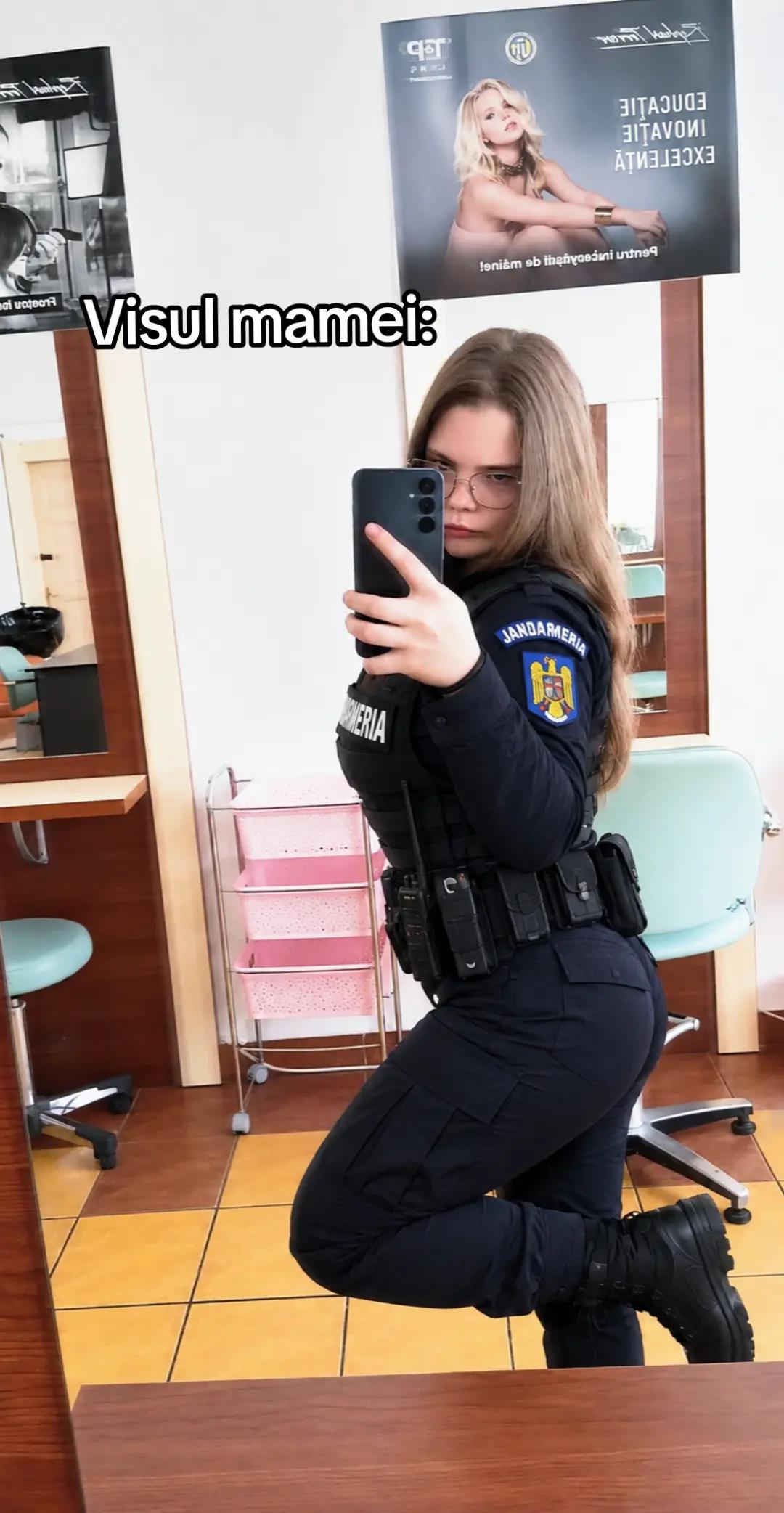 @qx.eliza