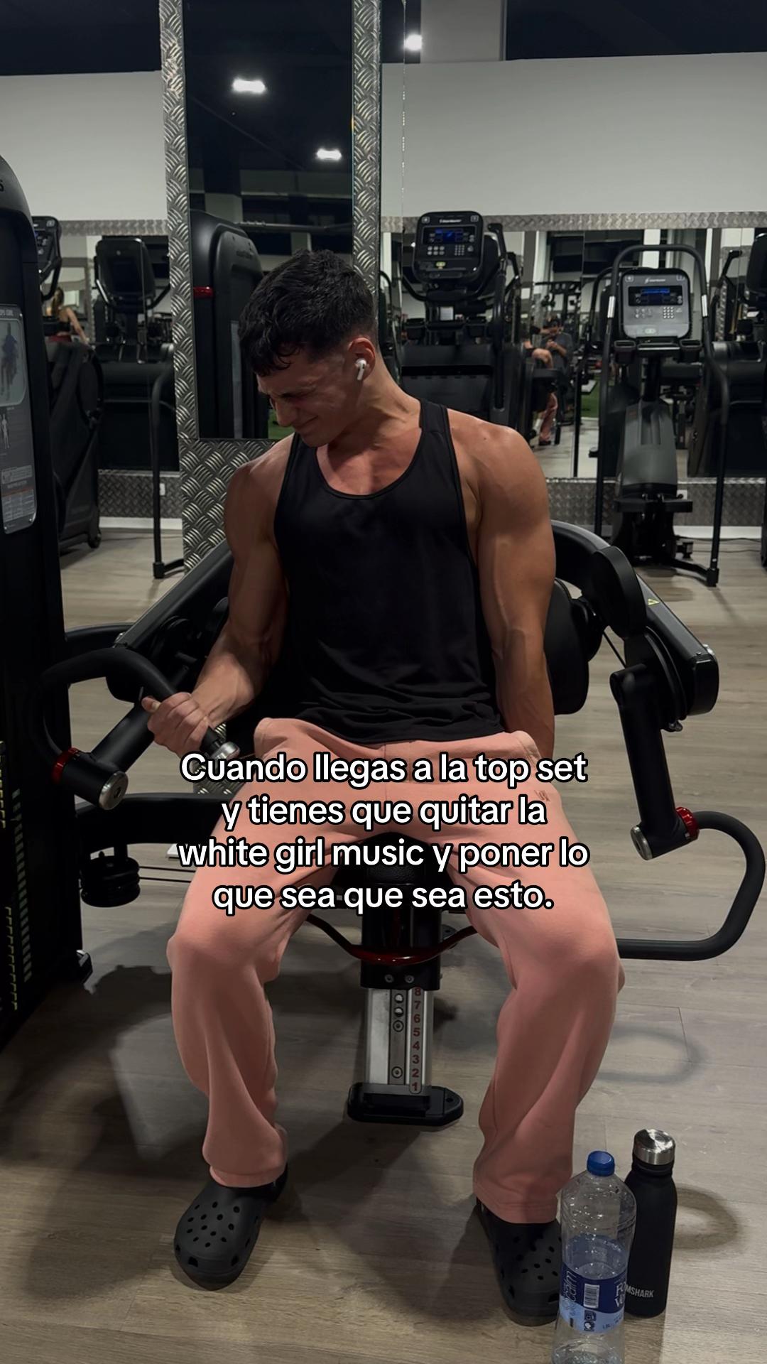 @checho