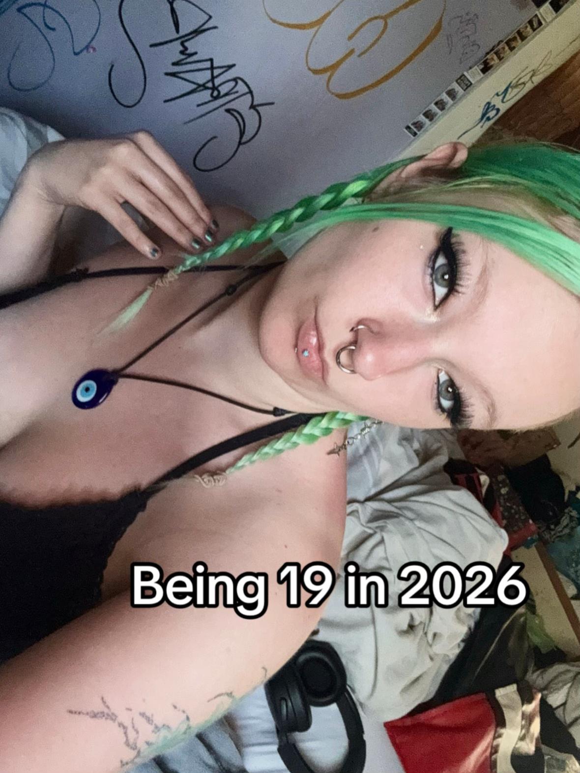 @Ava 7\