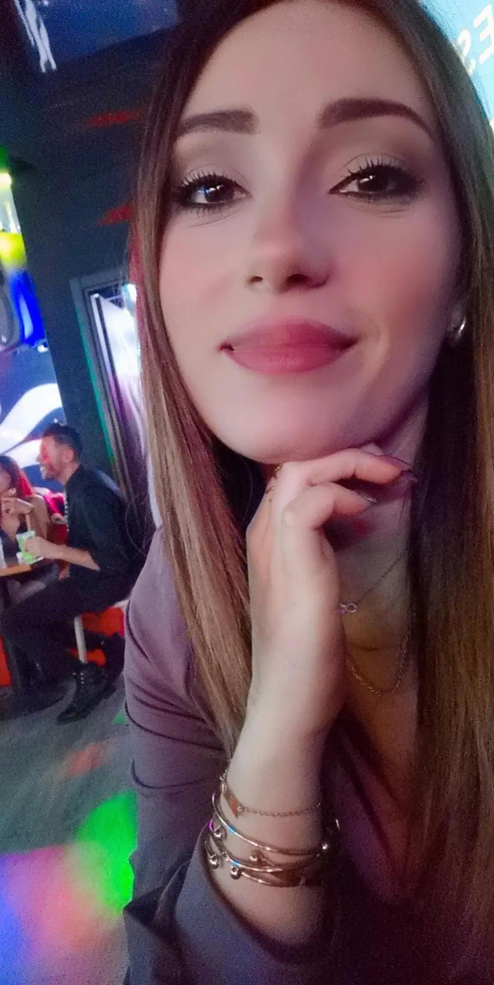 @Laura Costantino