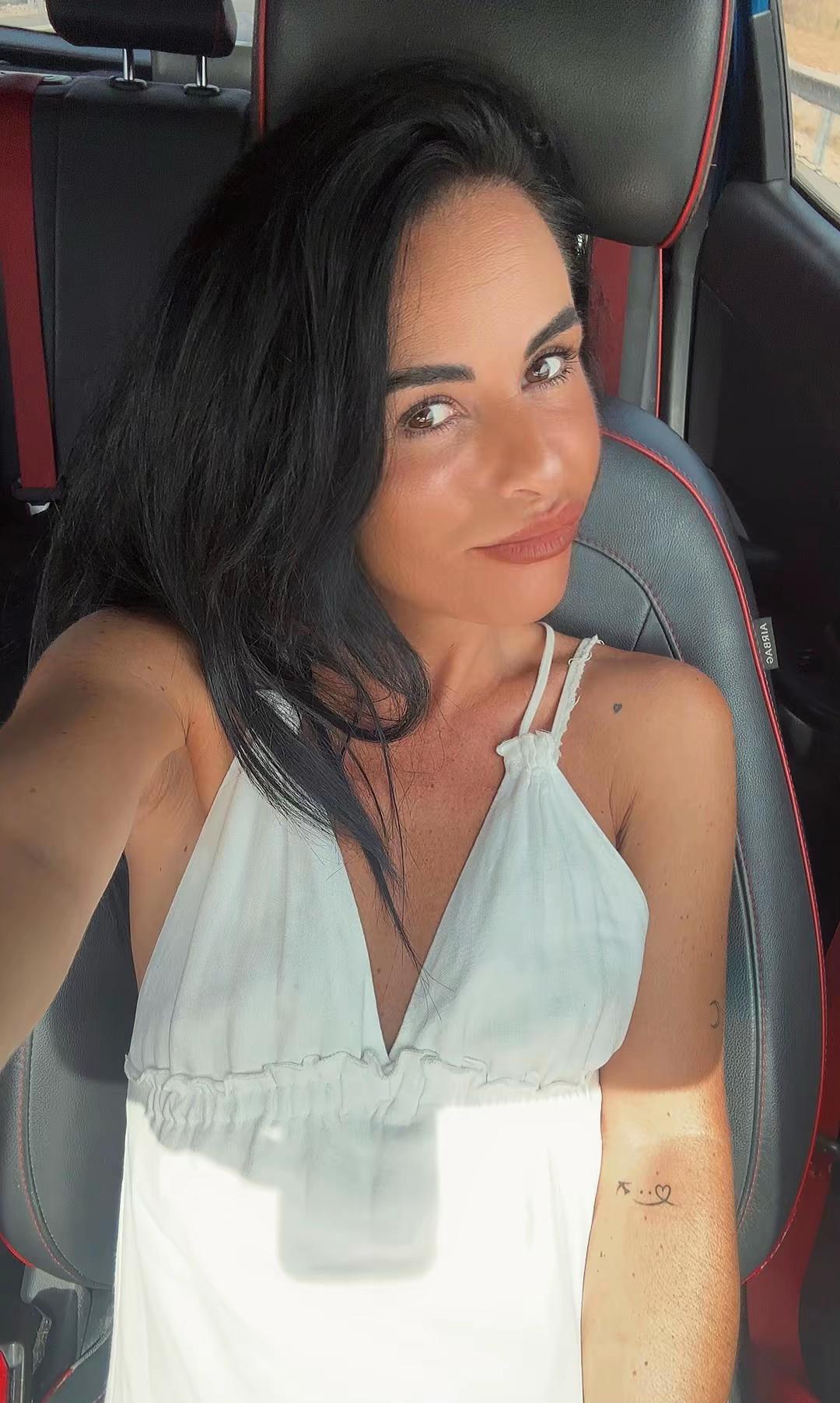 @LauraTaL🤍✨