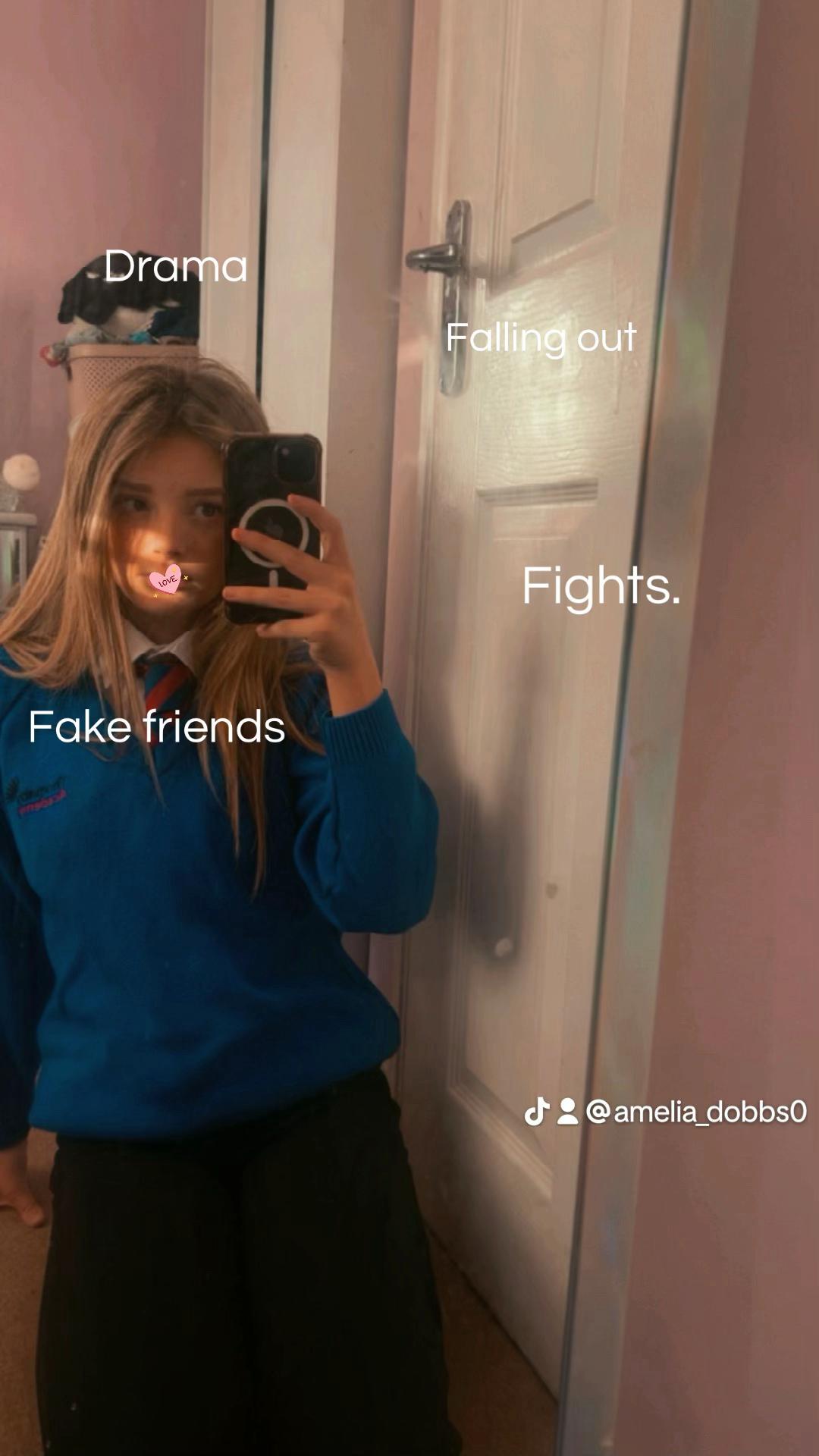 @amelia_dobbs0