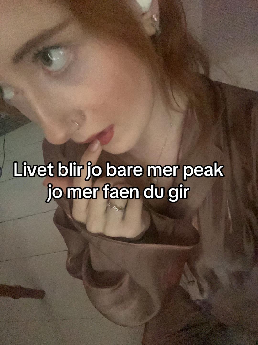@<3