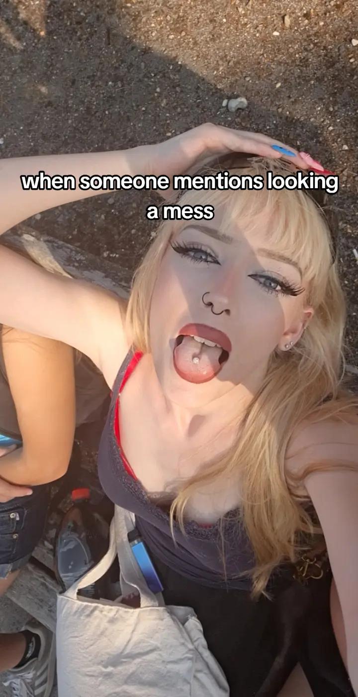 @️