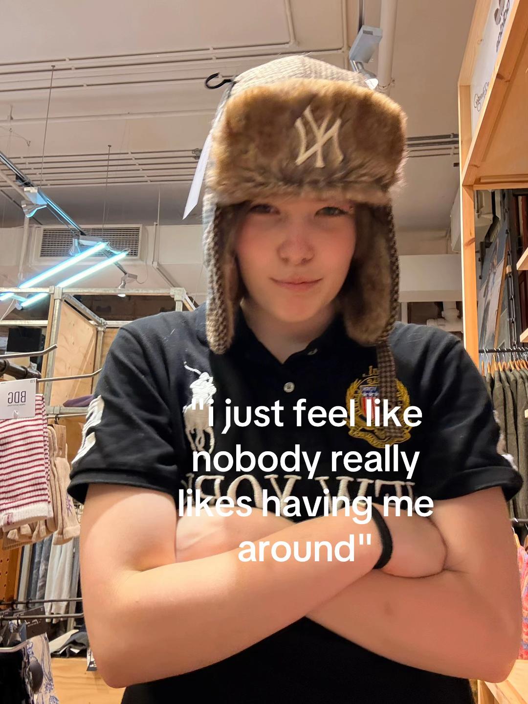 @R 🎱