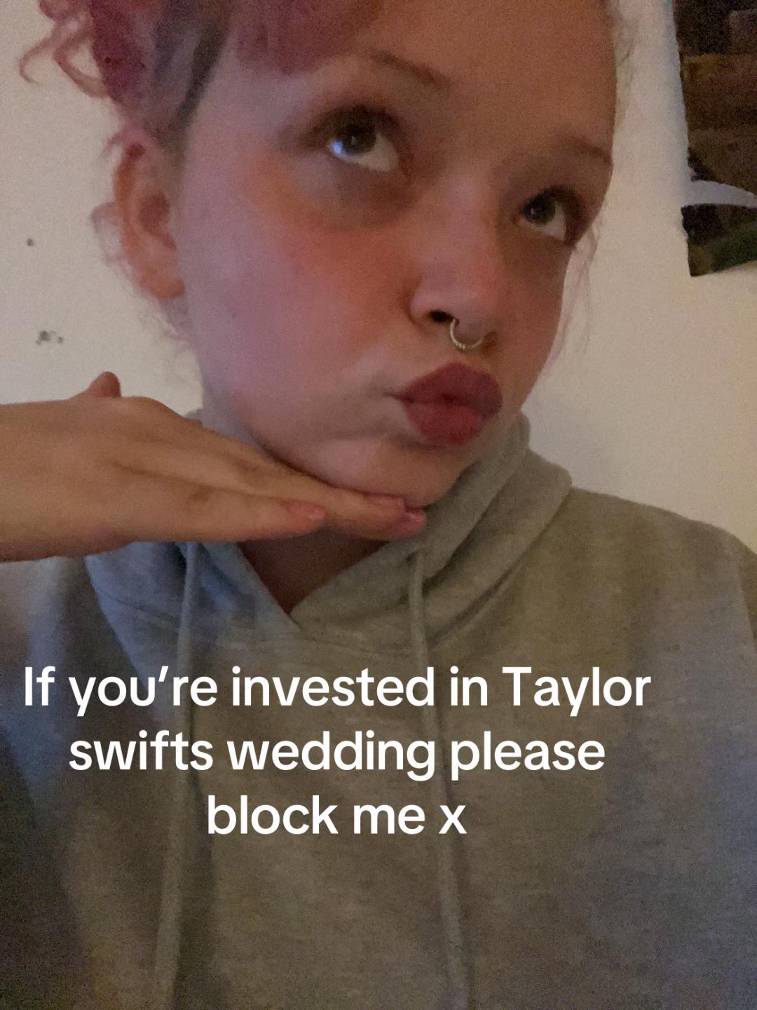 @rowrowromieboat
