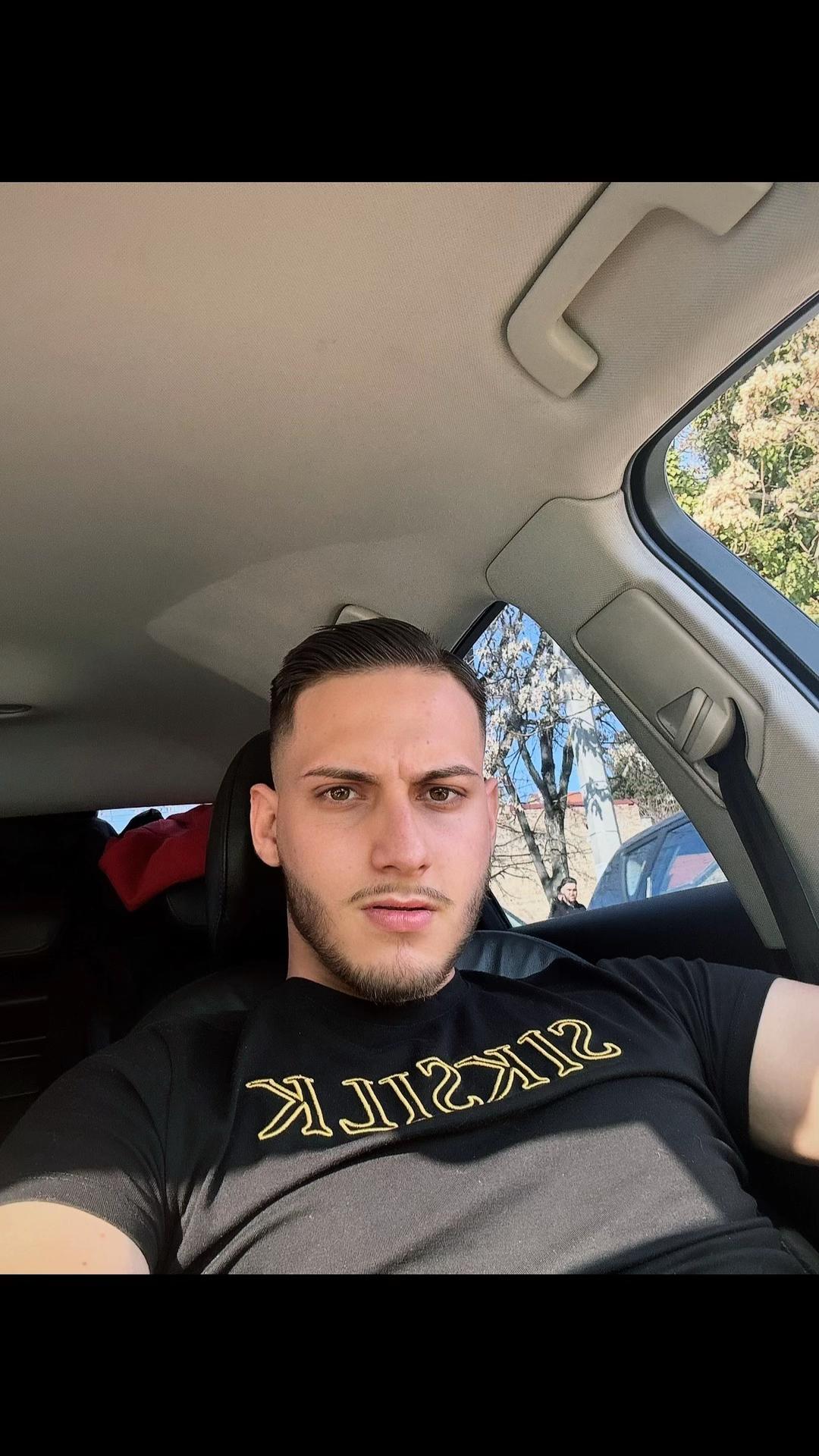 @KÖKÈNY_HENRIK