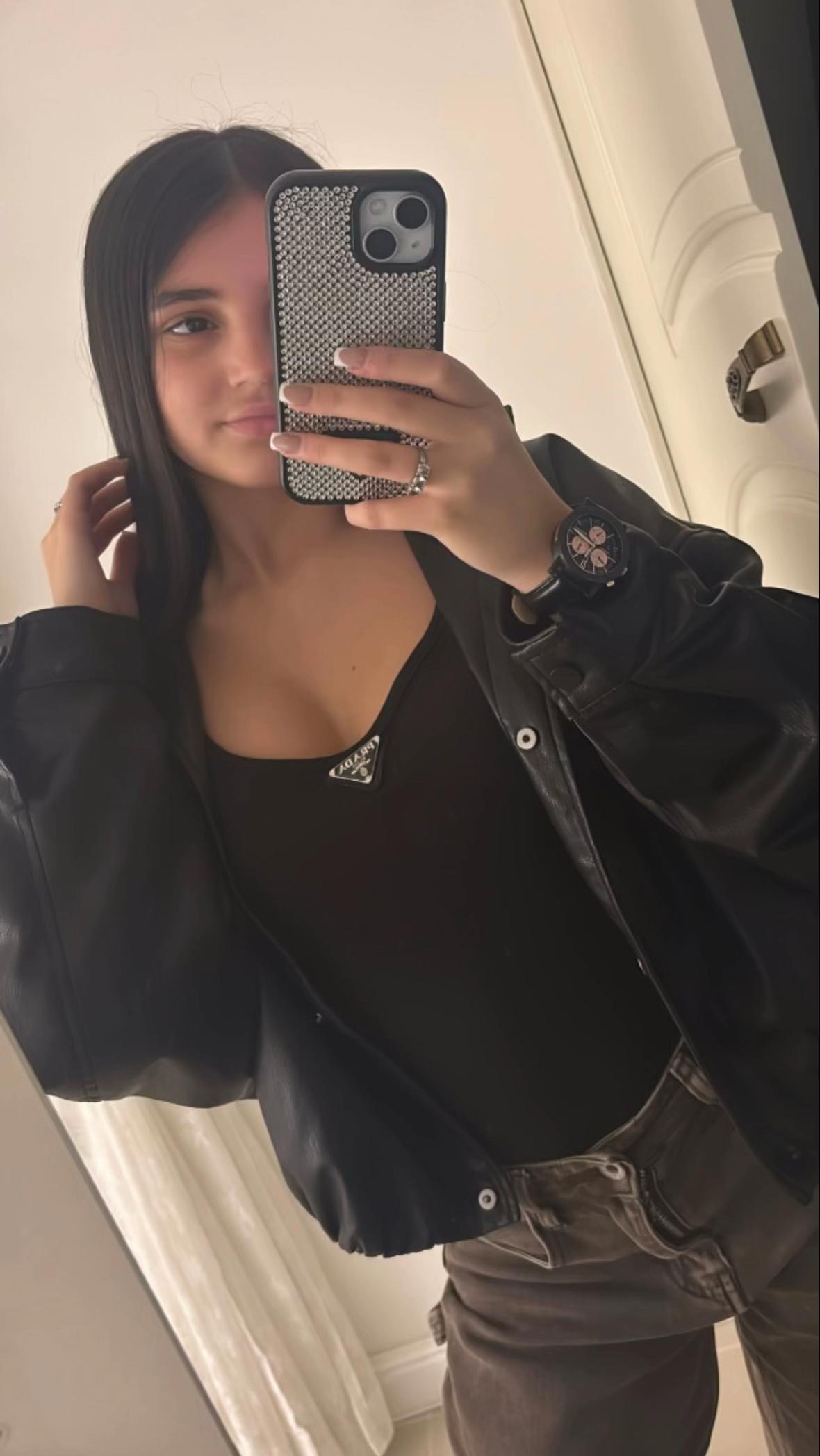@sofiazinno__