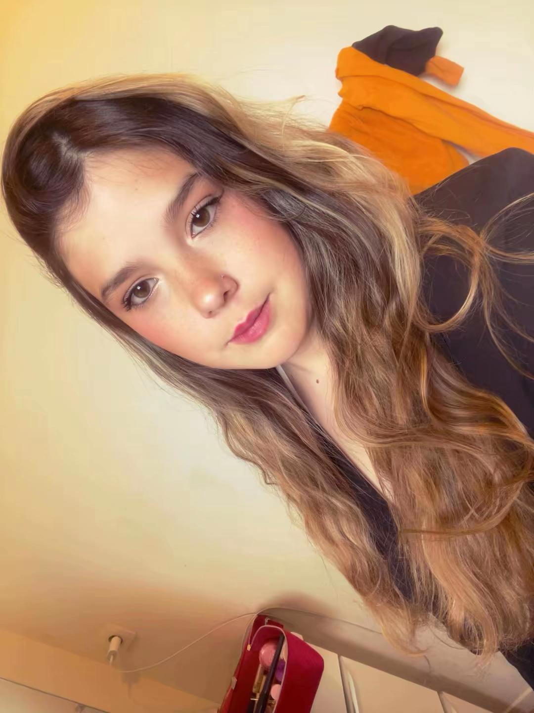 @MomꨄAyden💫