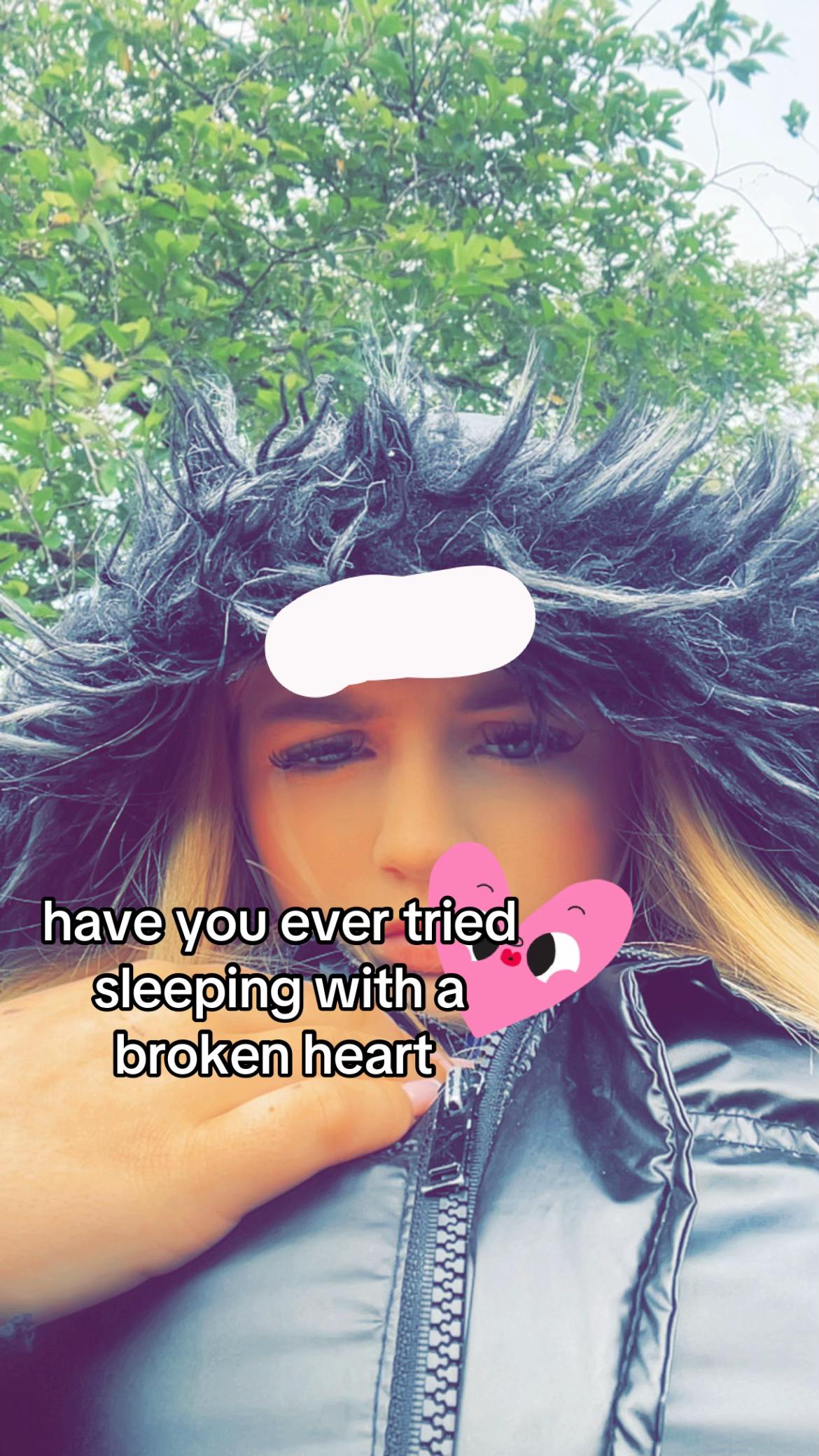 @𝐜𝐡𝐥𝐨𝐞🫶🏻