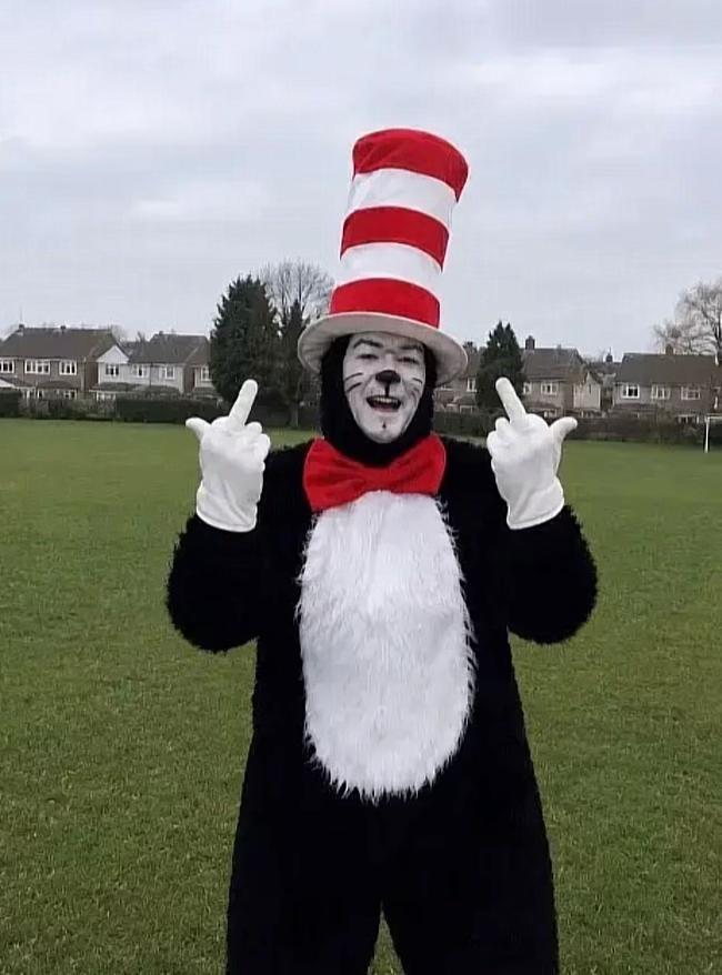@Cat in the 🎩 Official